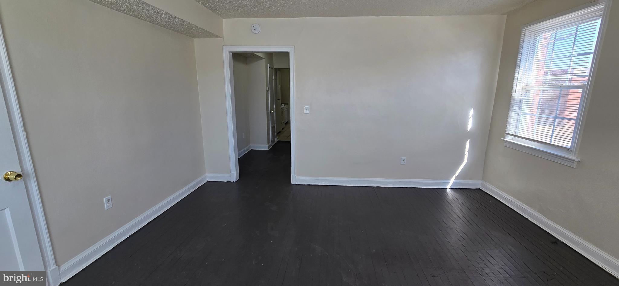 604 MELLON STREET SE 3