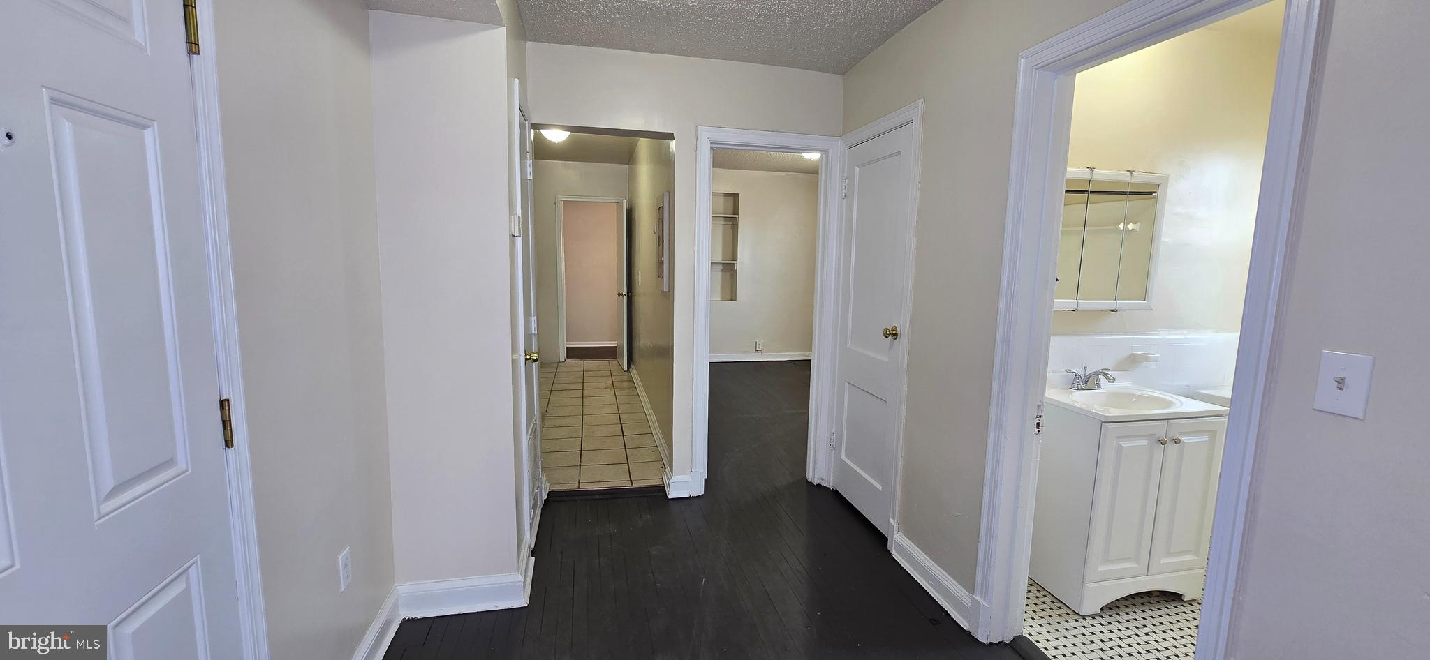 604 MELLON STREET SE 3