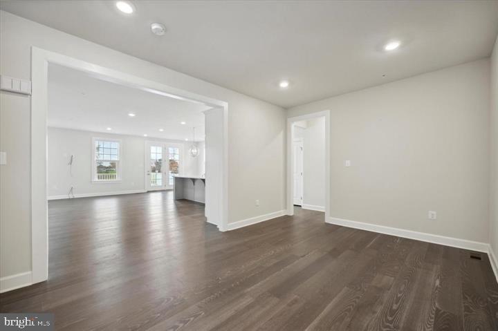 MALVERN CROSSING - Residential