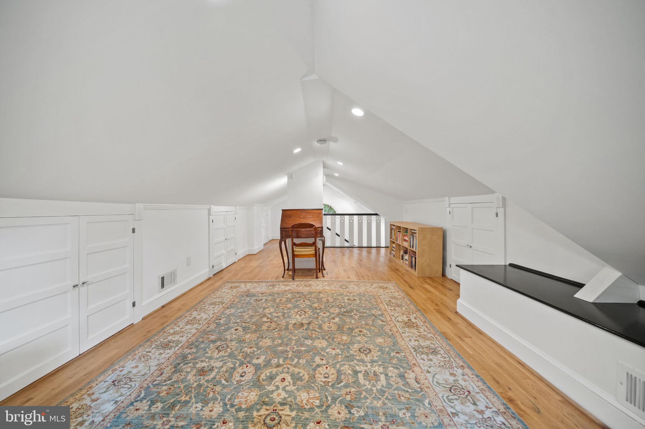 TAKOMA PARK - Residential