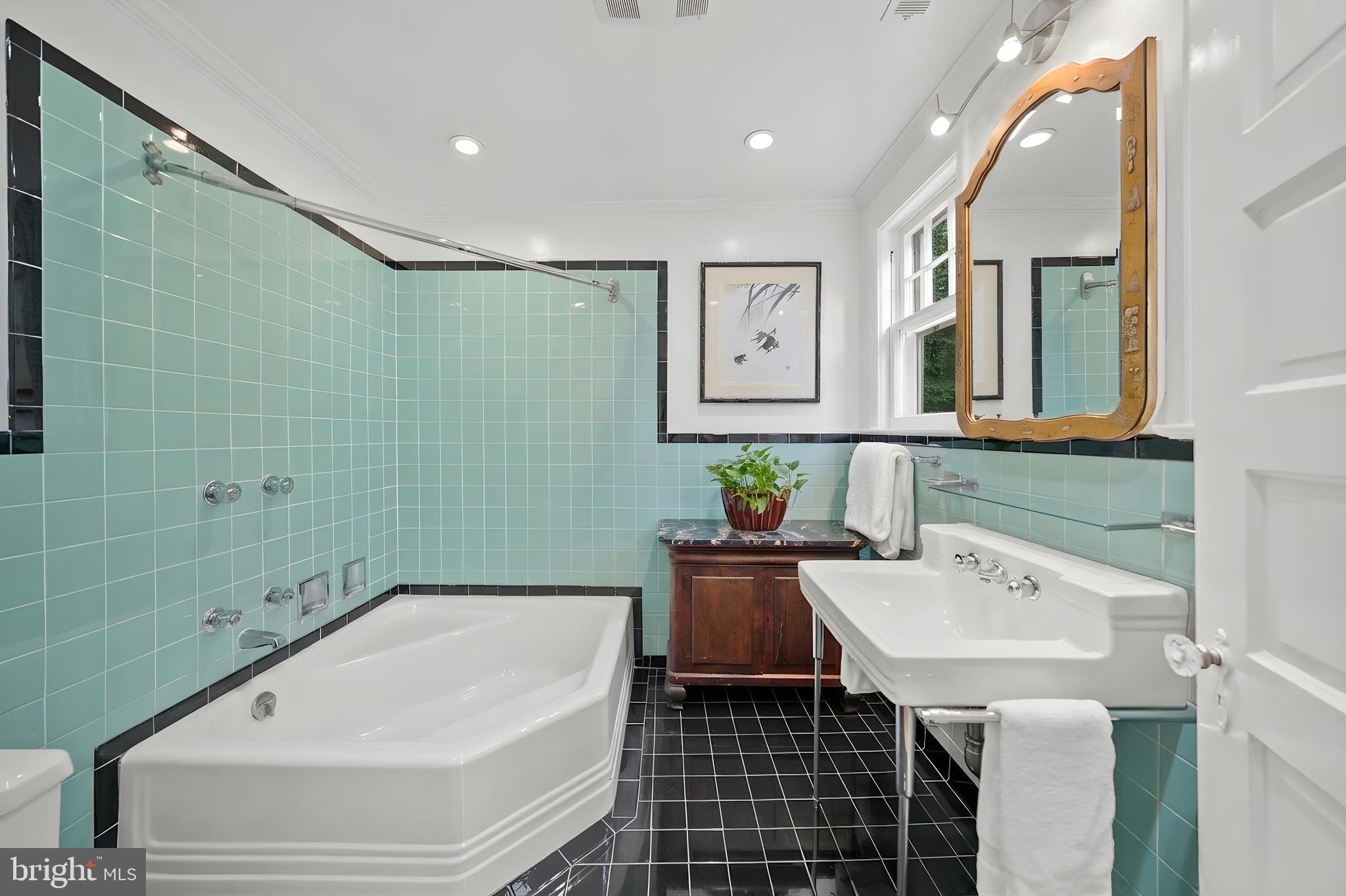 TAKOMA PARK - Residential