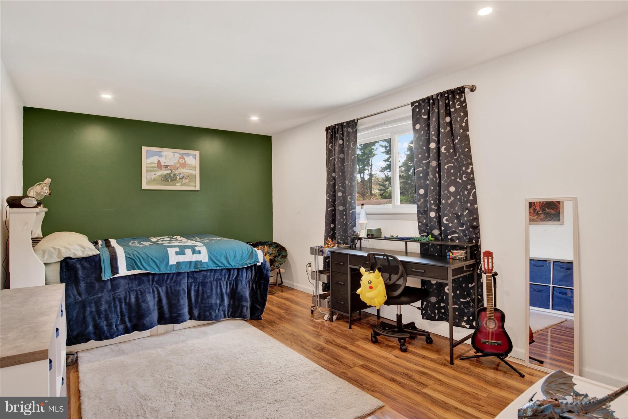 INDIAN CREEK - Residential