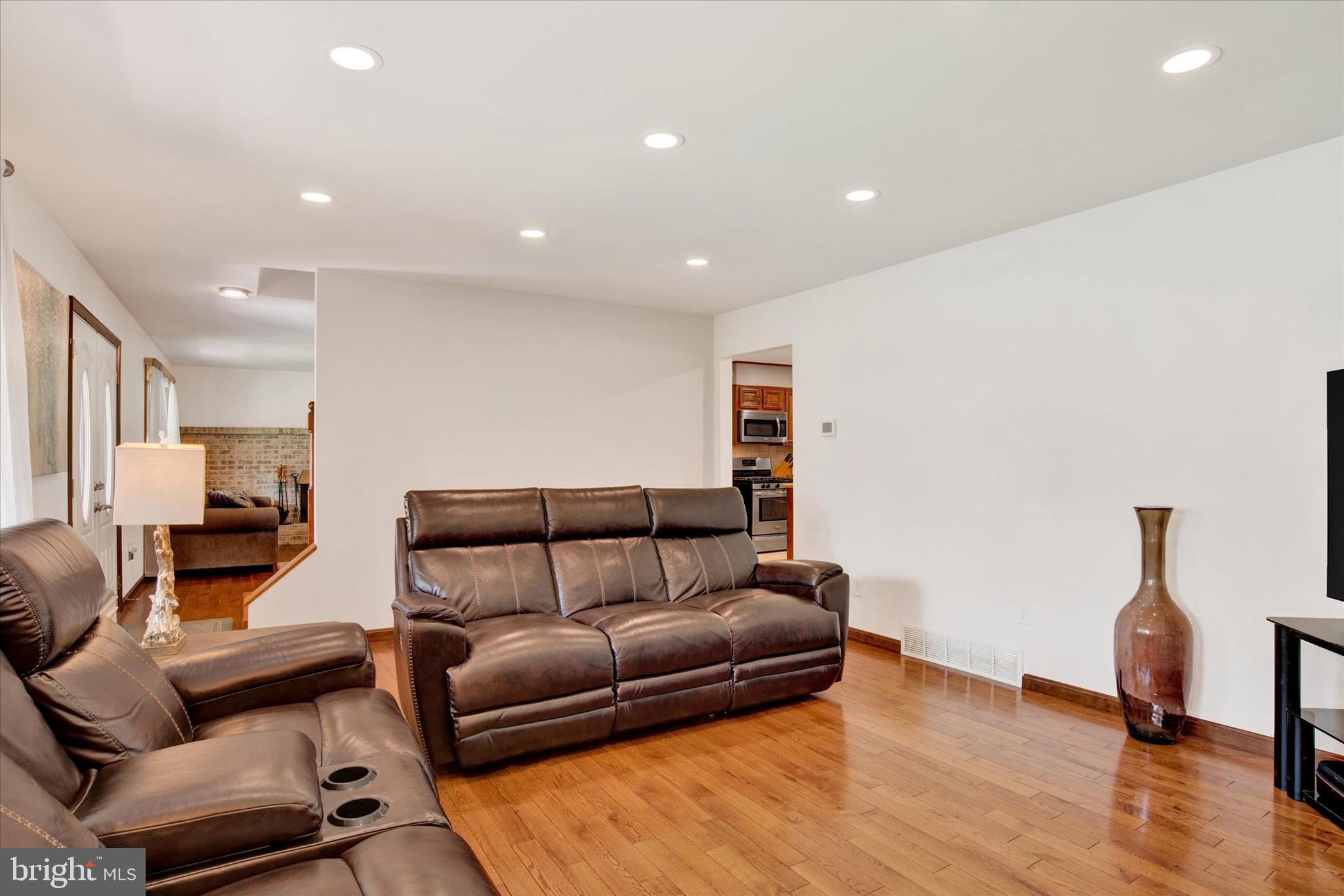 INDIAN CREEK - Residential