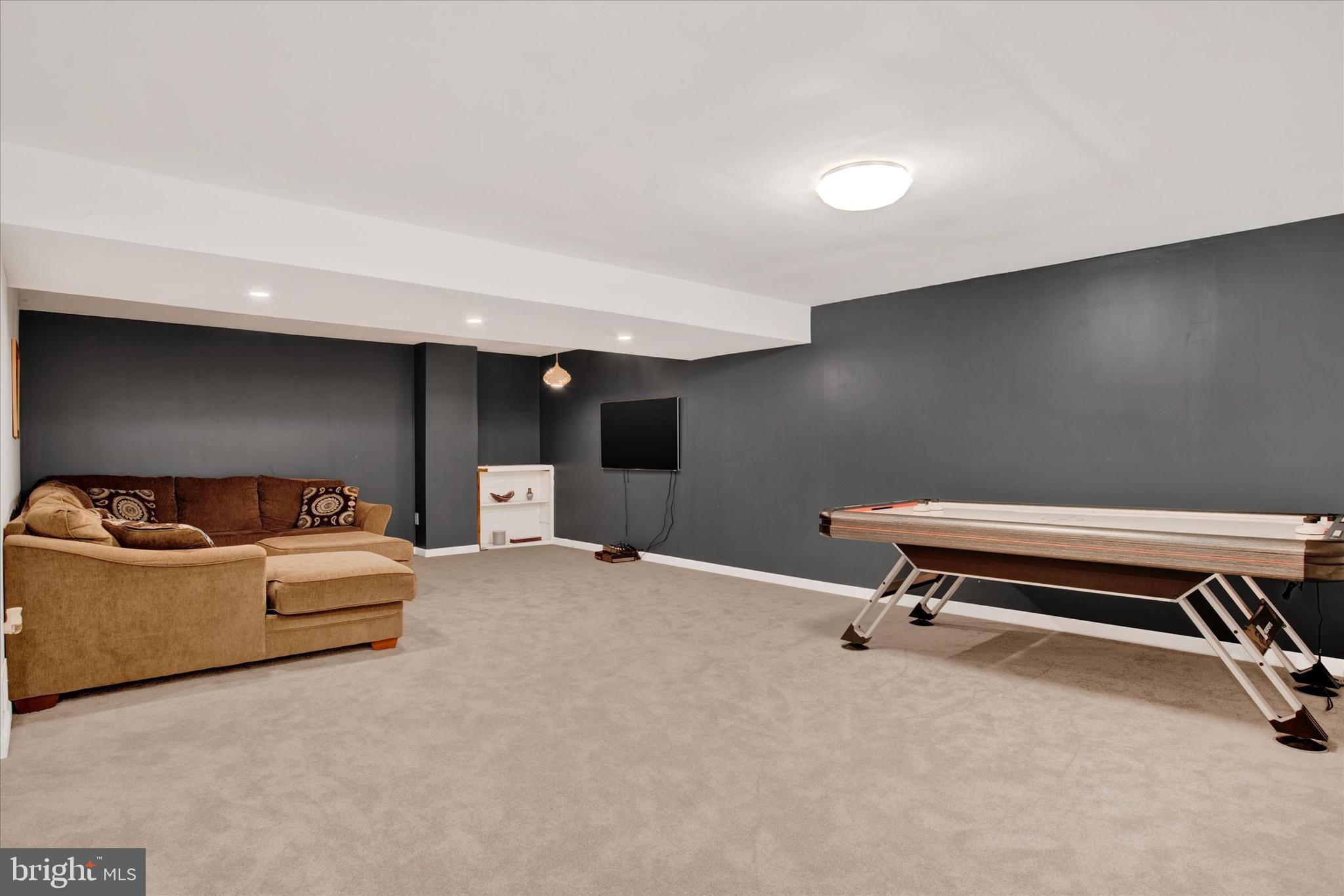 INDIAN CREEK - Residential