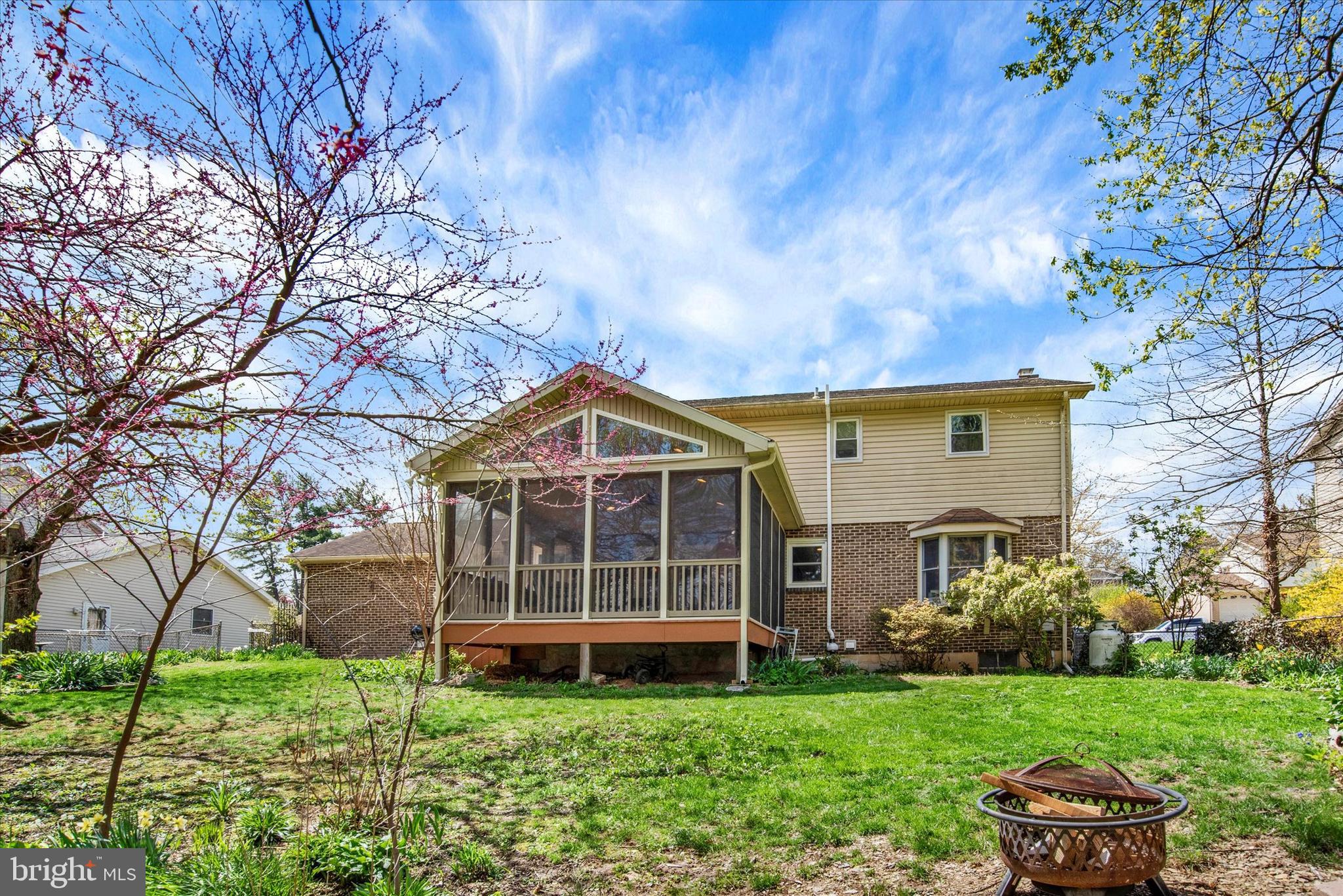 INDIAN CREEK - Residential