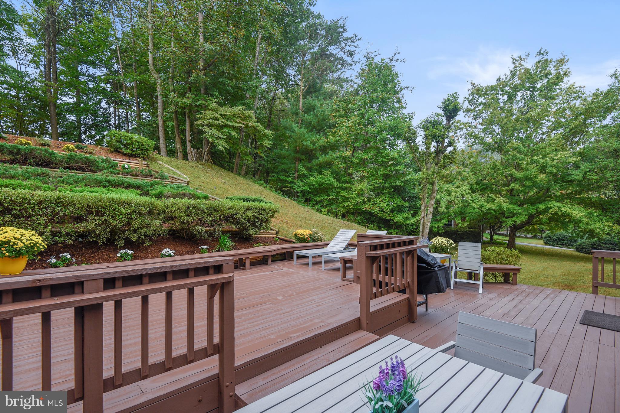 LANGLEY OAKS - Residential