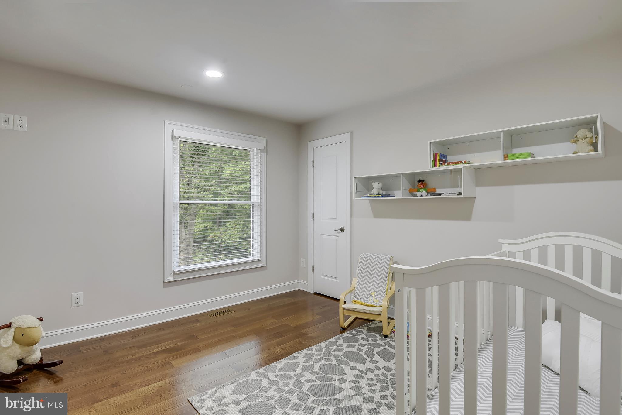 LANGLEY OAKS - Residential