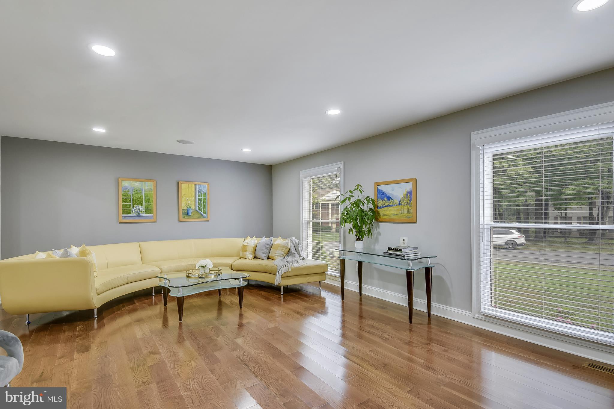 LANGLEY OAKS - Residential