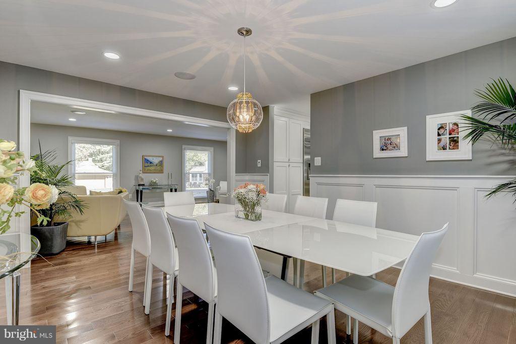 LANGLEY OAKS - Residential