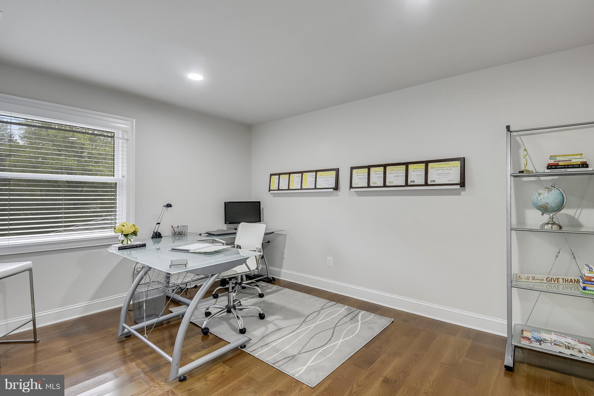 LANGLEY OAKS - Residential