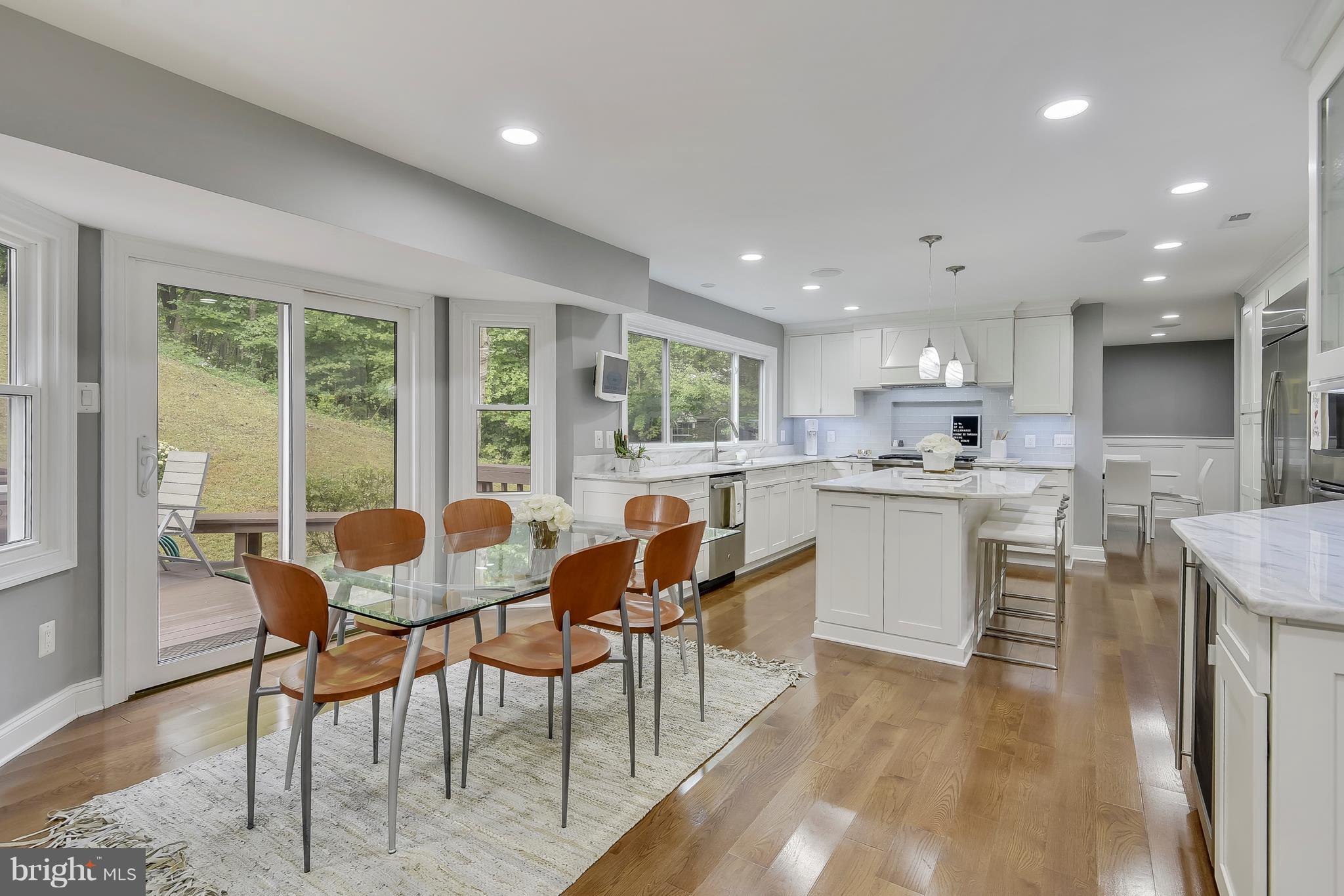 LANGLEY OAKS - Residential