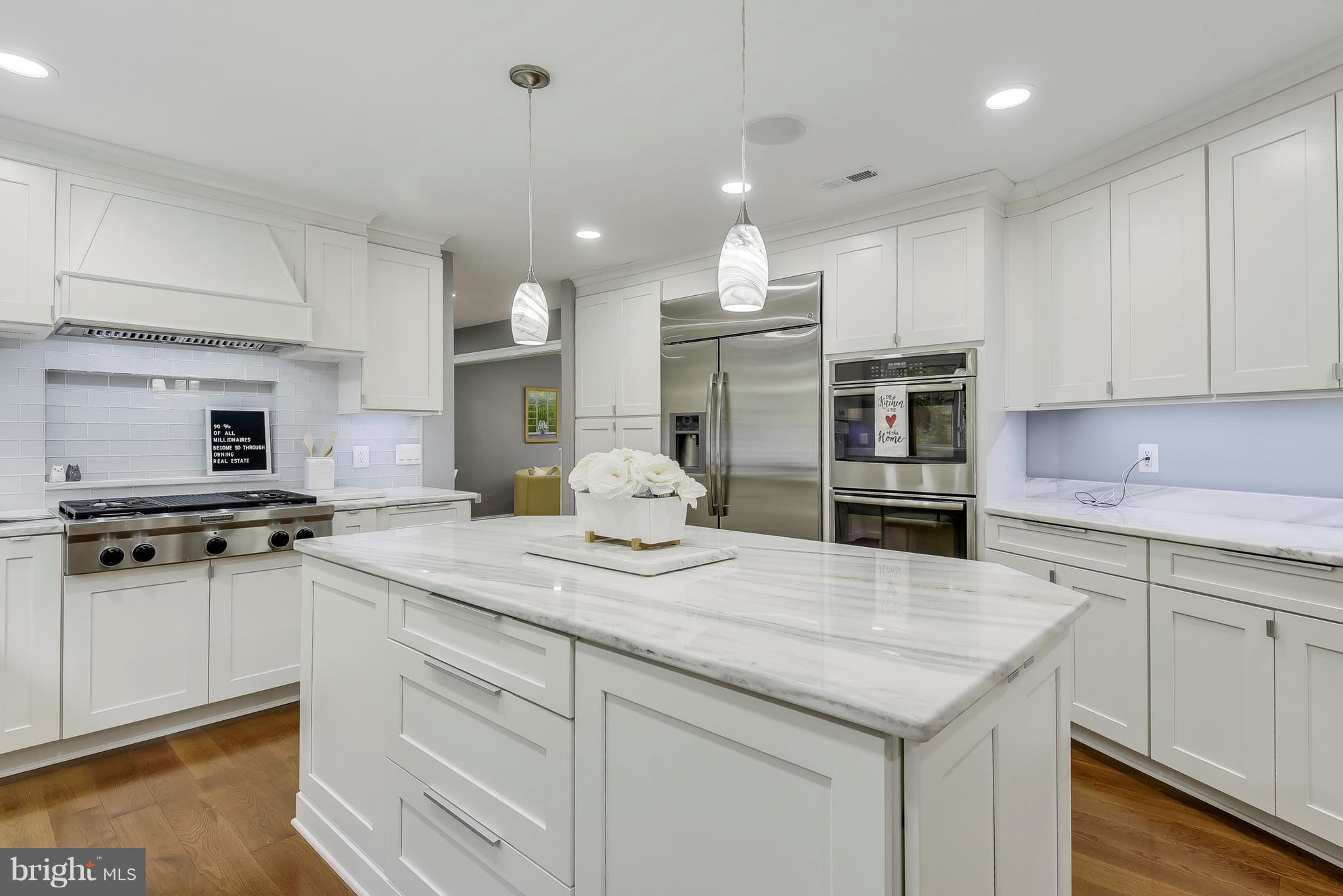 LANGLEY OAKS - Residential