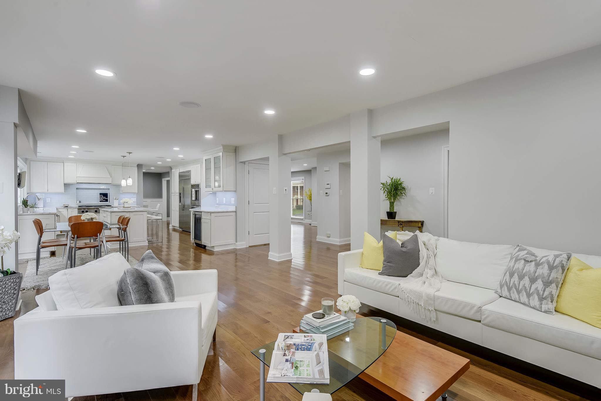 LANGLEY OAKS - Residential