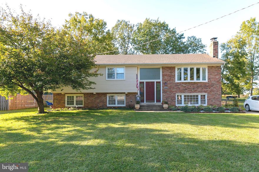 A truly upgraded single family house with premium lot which backs up to Chantilly National Golf  and Country Club.  Want privacy  and a yard to enjoy? This is your place. Over 0.5 ac backing to golf course . House is off a horseshow with very limited local vehicular traffic. House features 5 bedrooms, 3 baths, 2 fireplaces and a nice screened-in porch.  Hardwood floors on all levels.  Upgrades all around! Upgraded kitchen with design cabinets, granite counter tops and SS appliances.  Each bathroom has been renovated with natural stone, porcelain and custom vanities and lighting.  Tons of storage in customized closets and a separate room that can be used as an office, yoga room or storage(or 6th bedroom). Open concept great for gatherings and celebrations. This home is a must see!