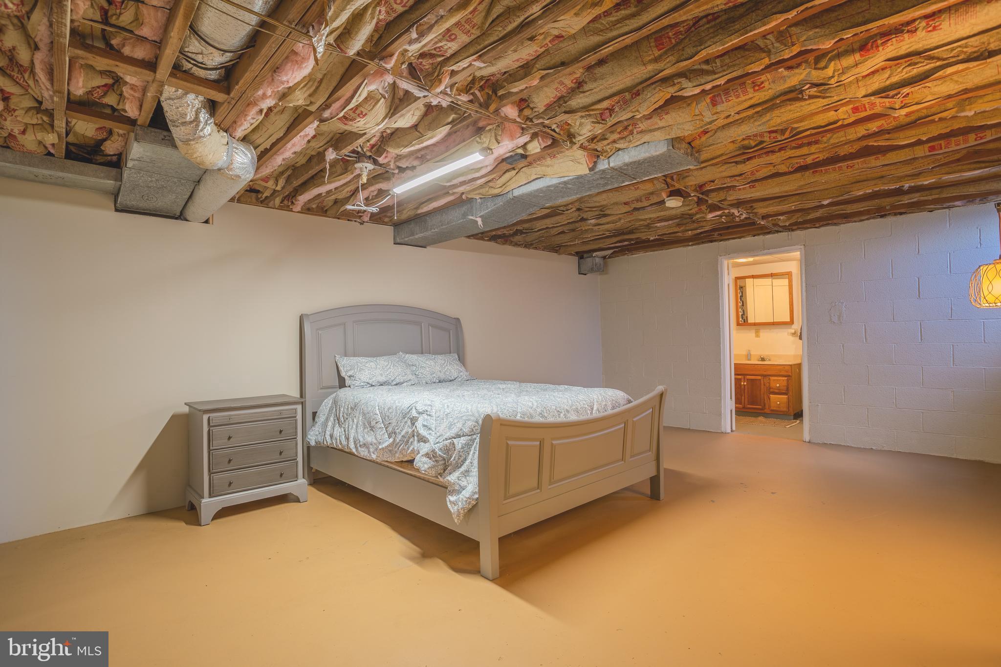 OAK BREEZE - Residential