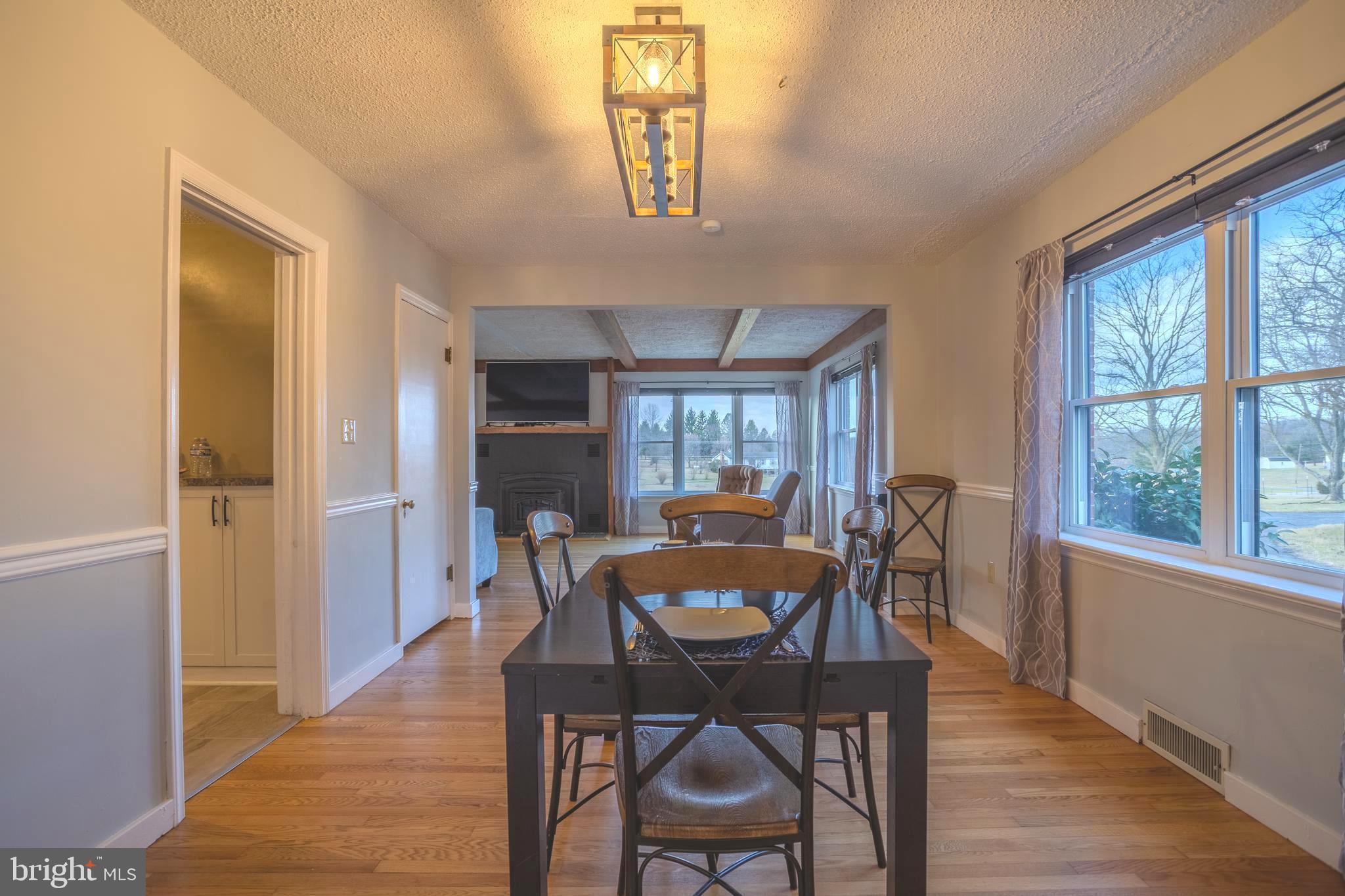 OAK BREEZE - Residential