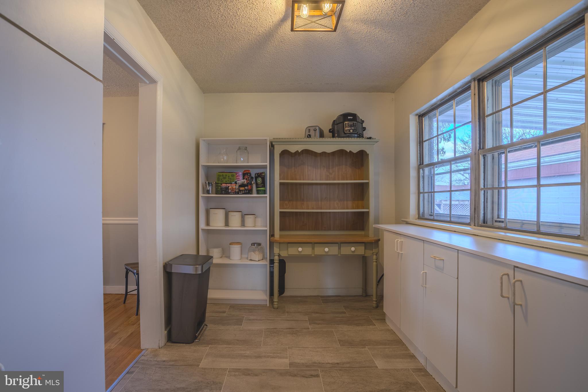 OAK BREEZE - Residential