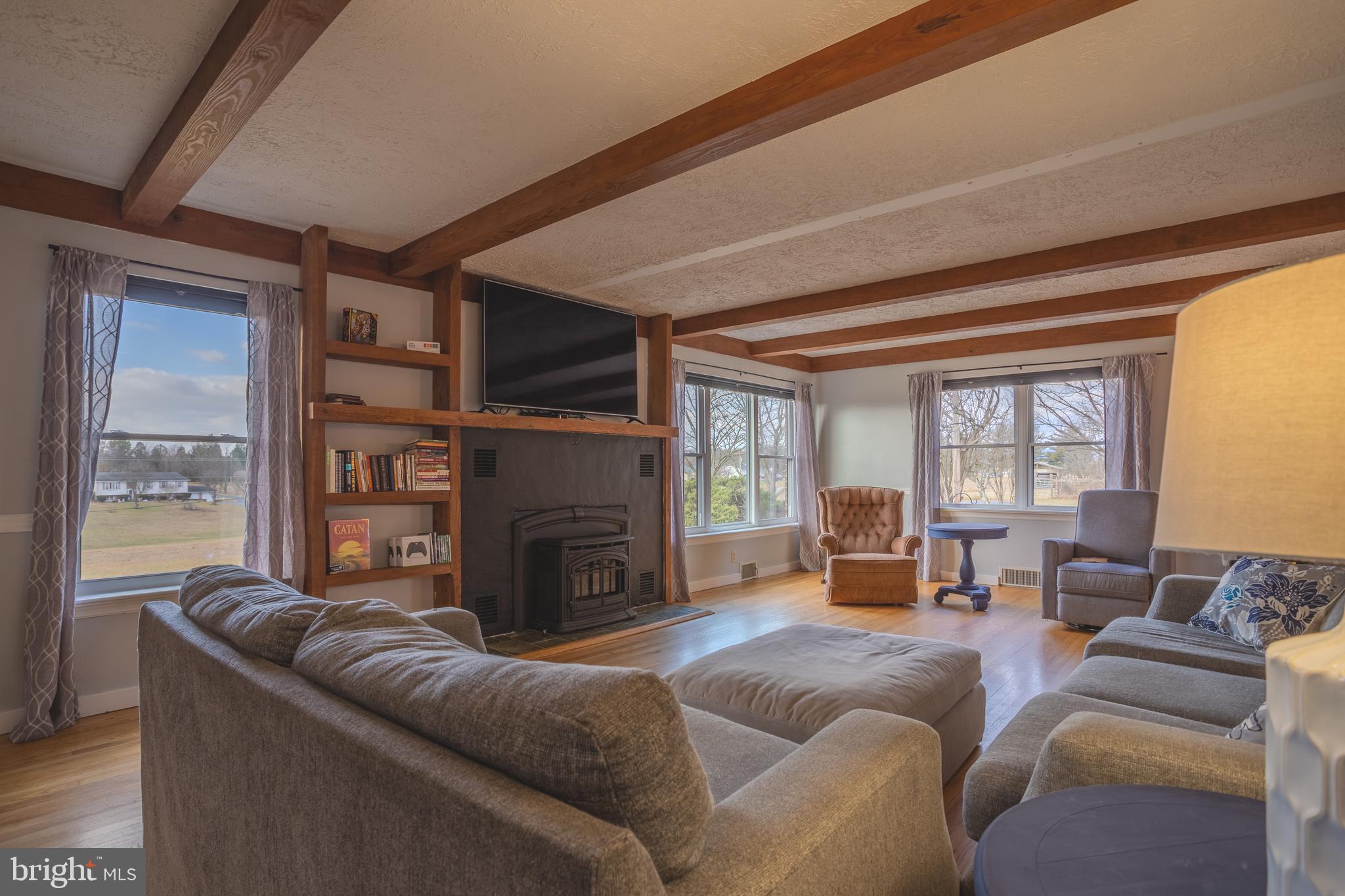 OAK BREEZE - Residential