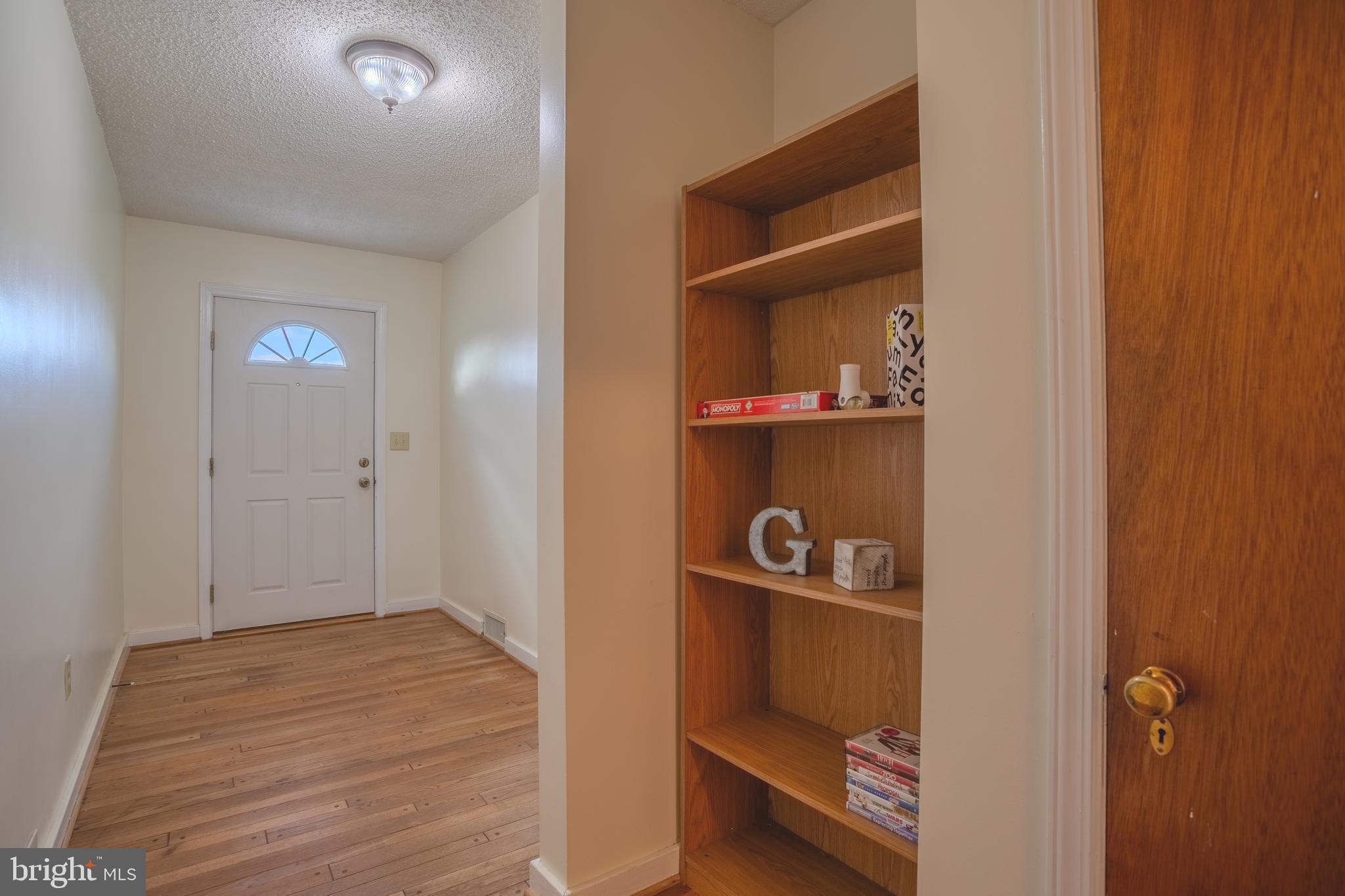 OAK BREEZE - Residential