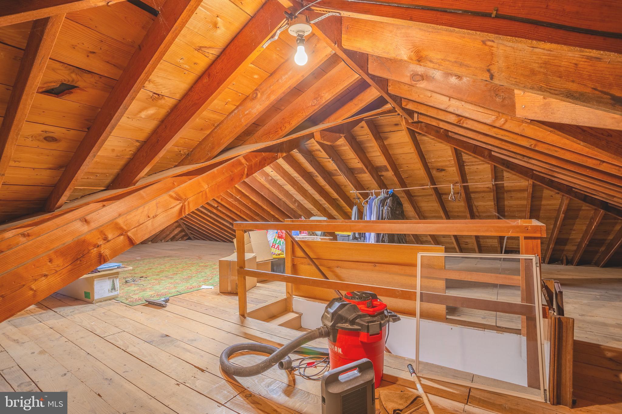 OAK BREEZE - Residential