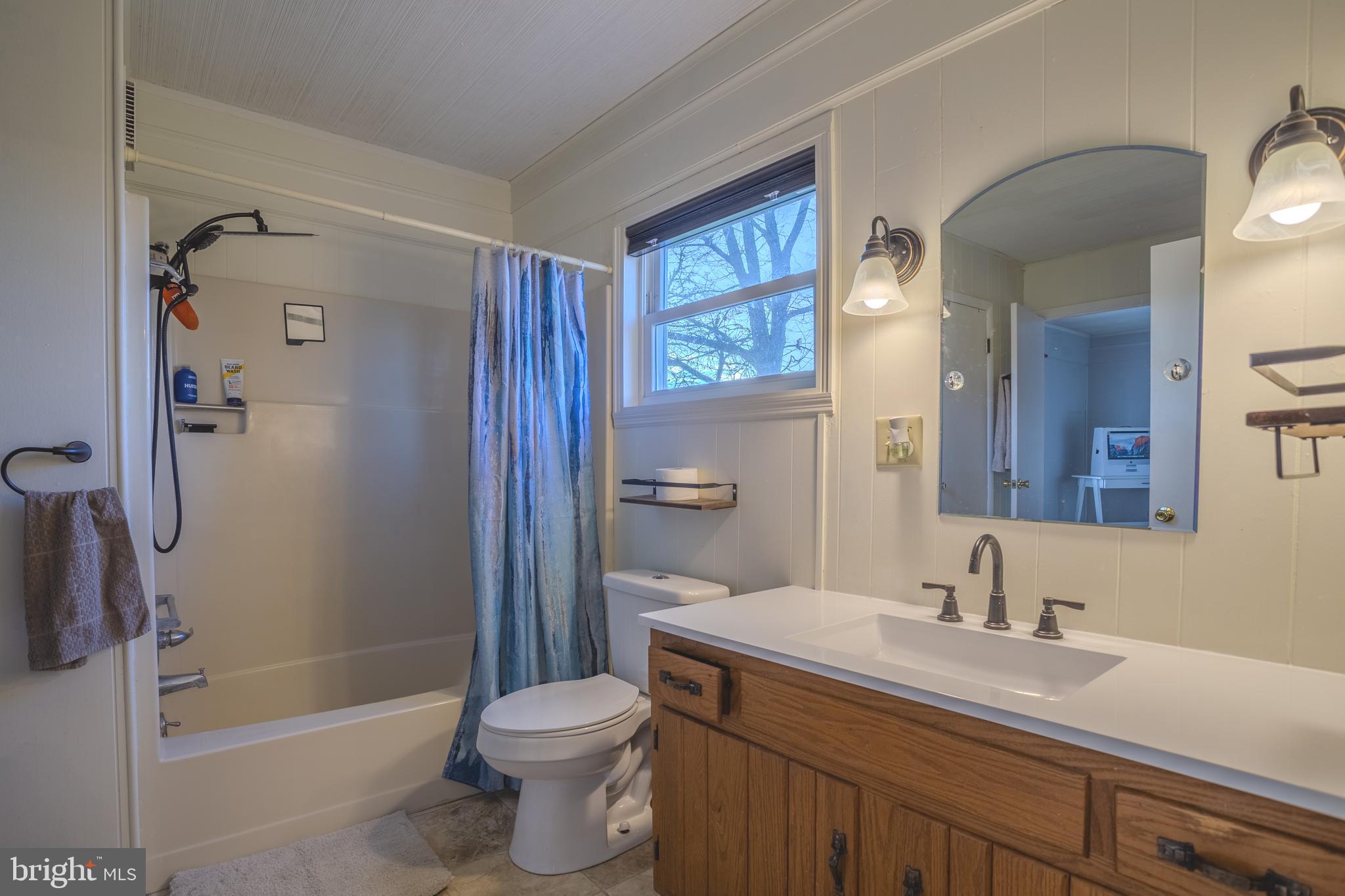 OAK BREEZE - Residential