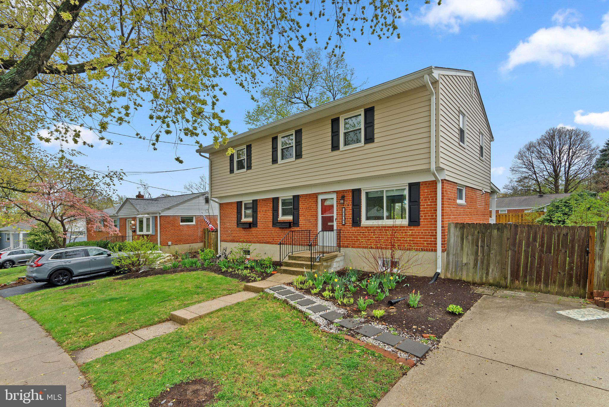 RANDOLPH HILLS - Residential Lease