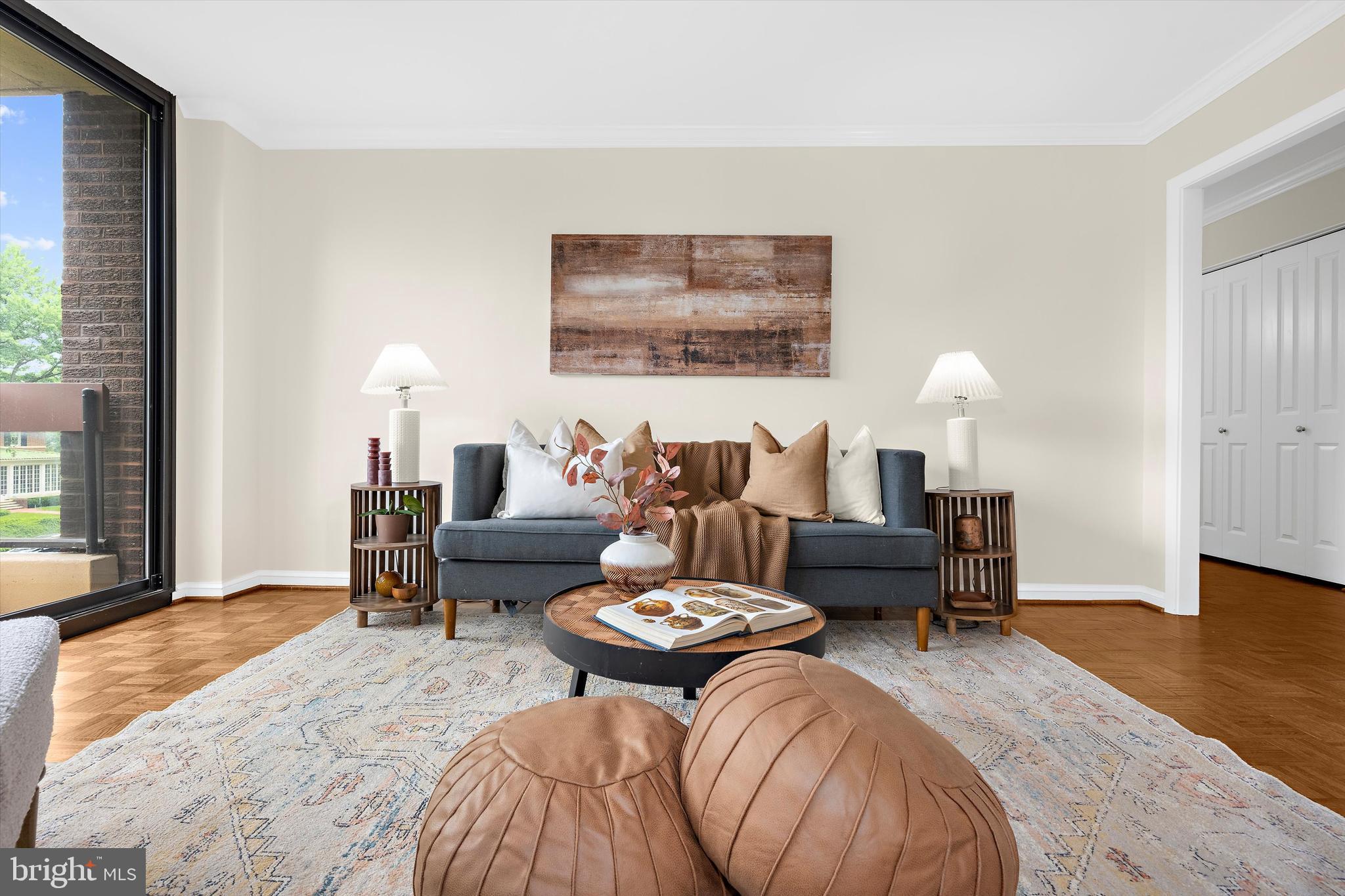 WINTHROP HOUSE - Residential