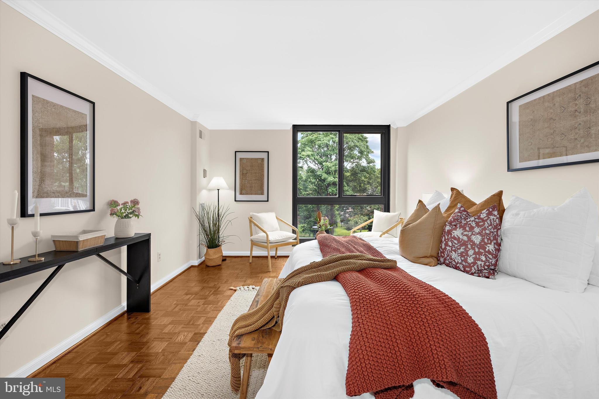 WINTHROP HOUSE - Residential