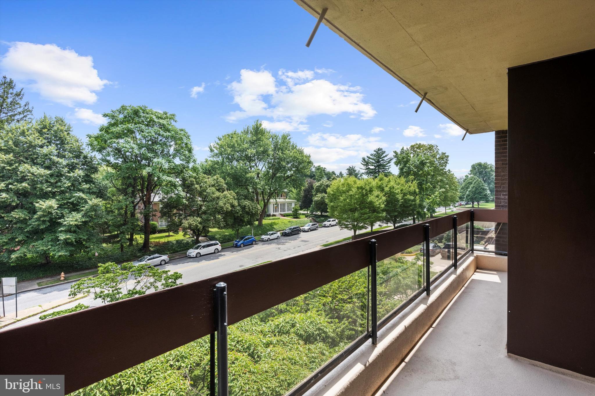 WINTHROP HOUSE - Residential