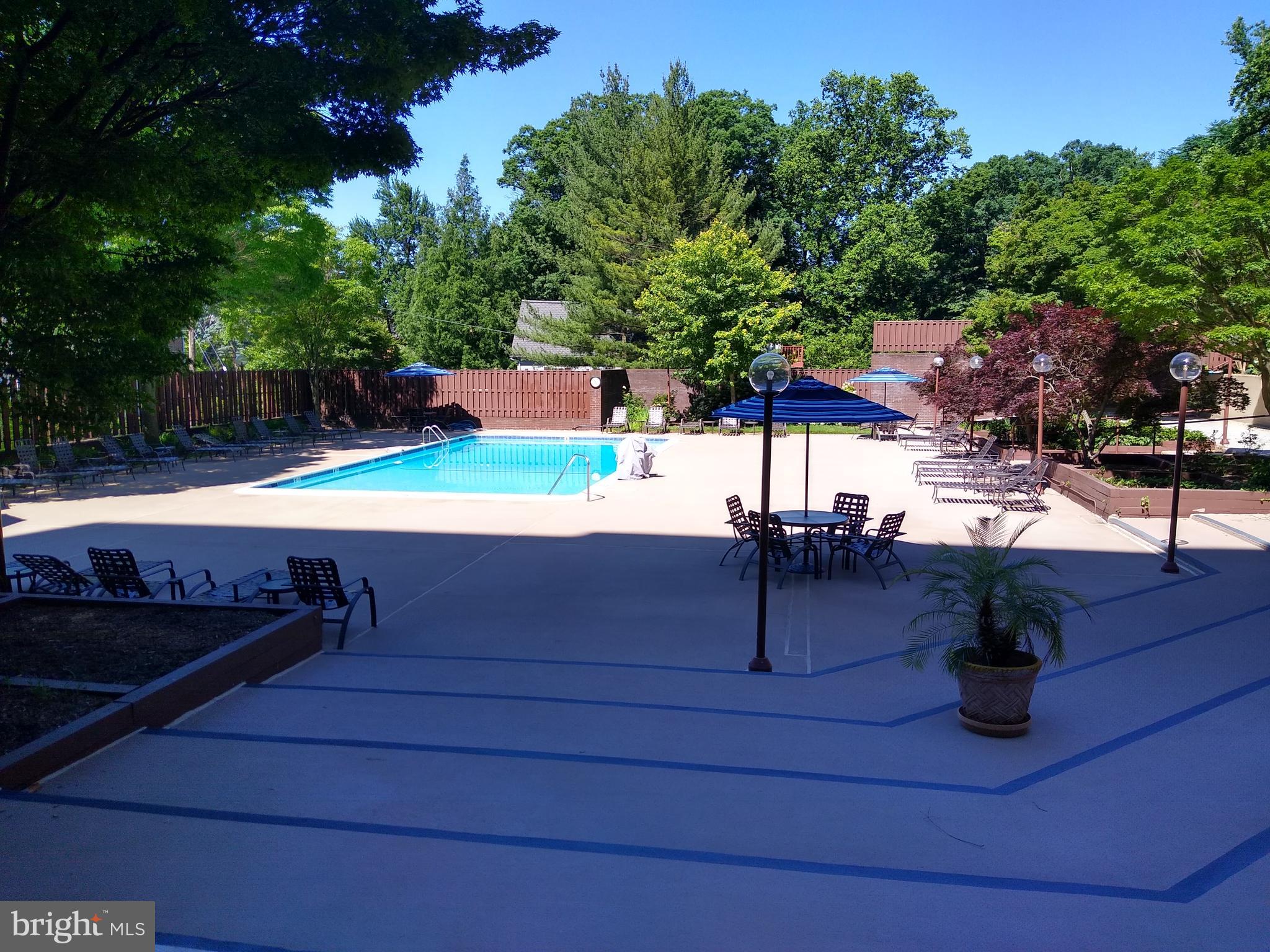 WINTHROP HOUSE - Residential