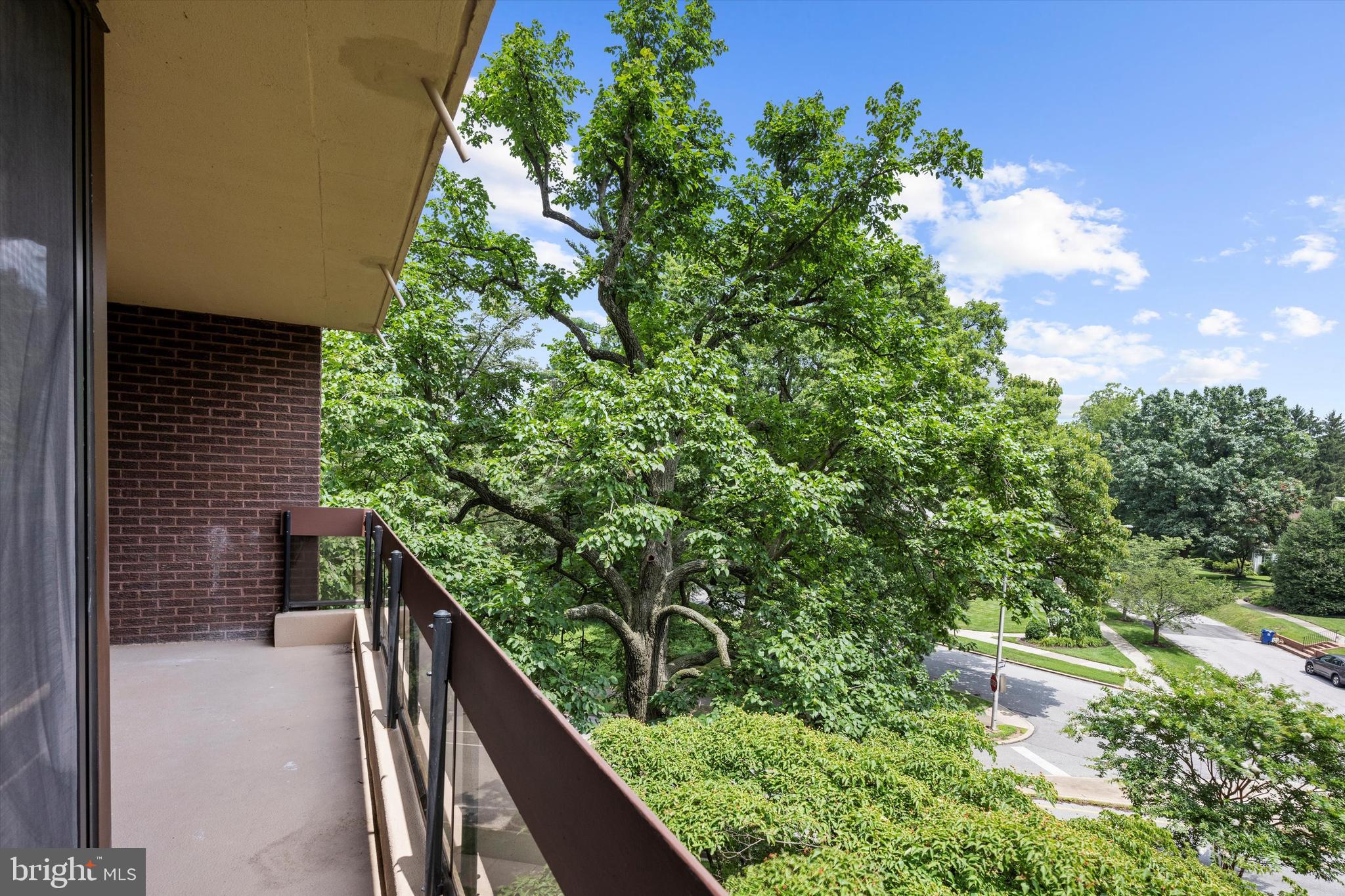 WINTHROP HOUSE - Residential