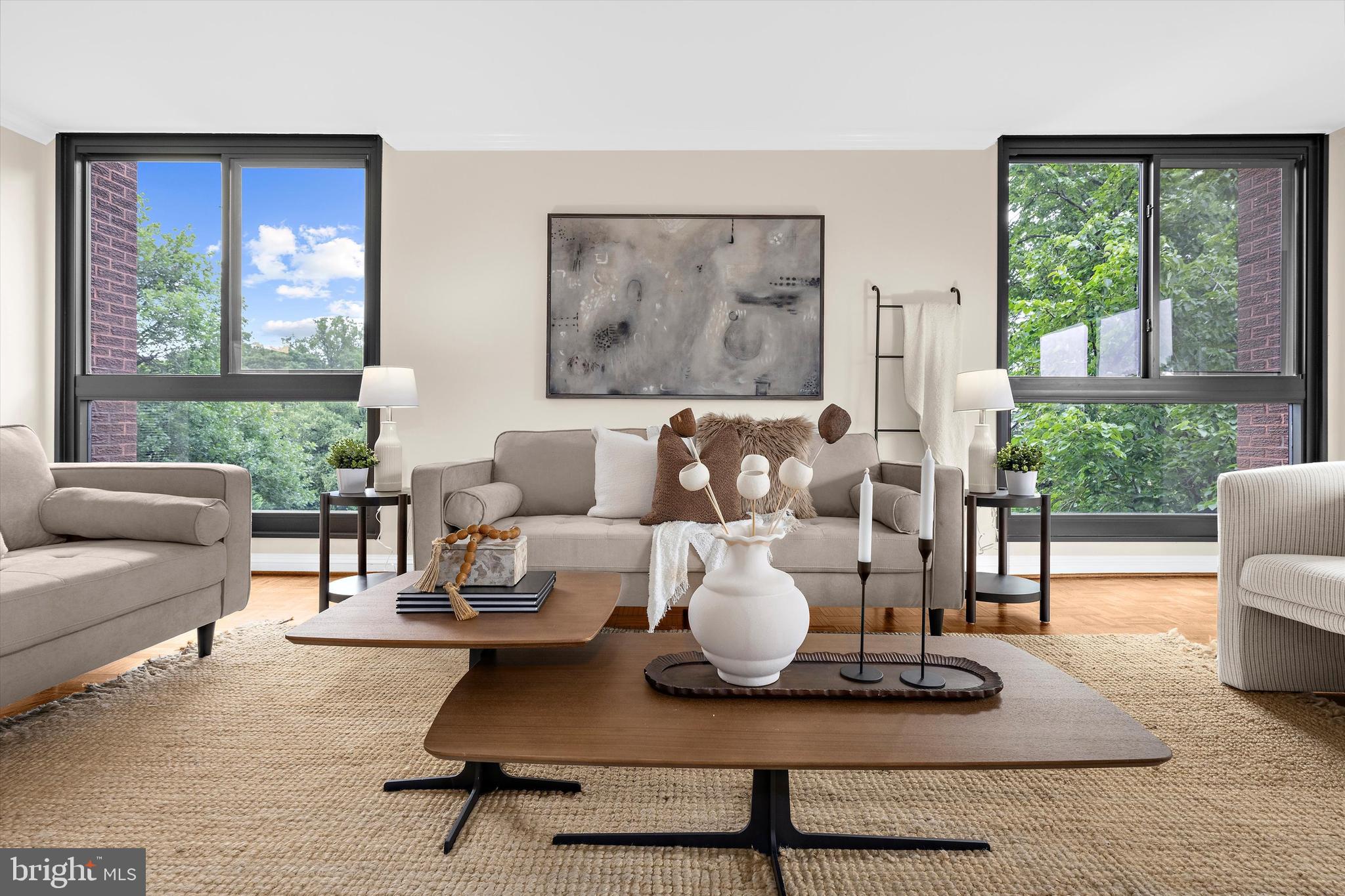 WINTHROP HOUSE - Residential