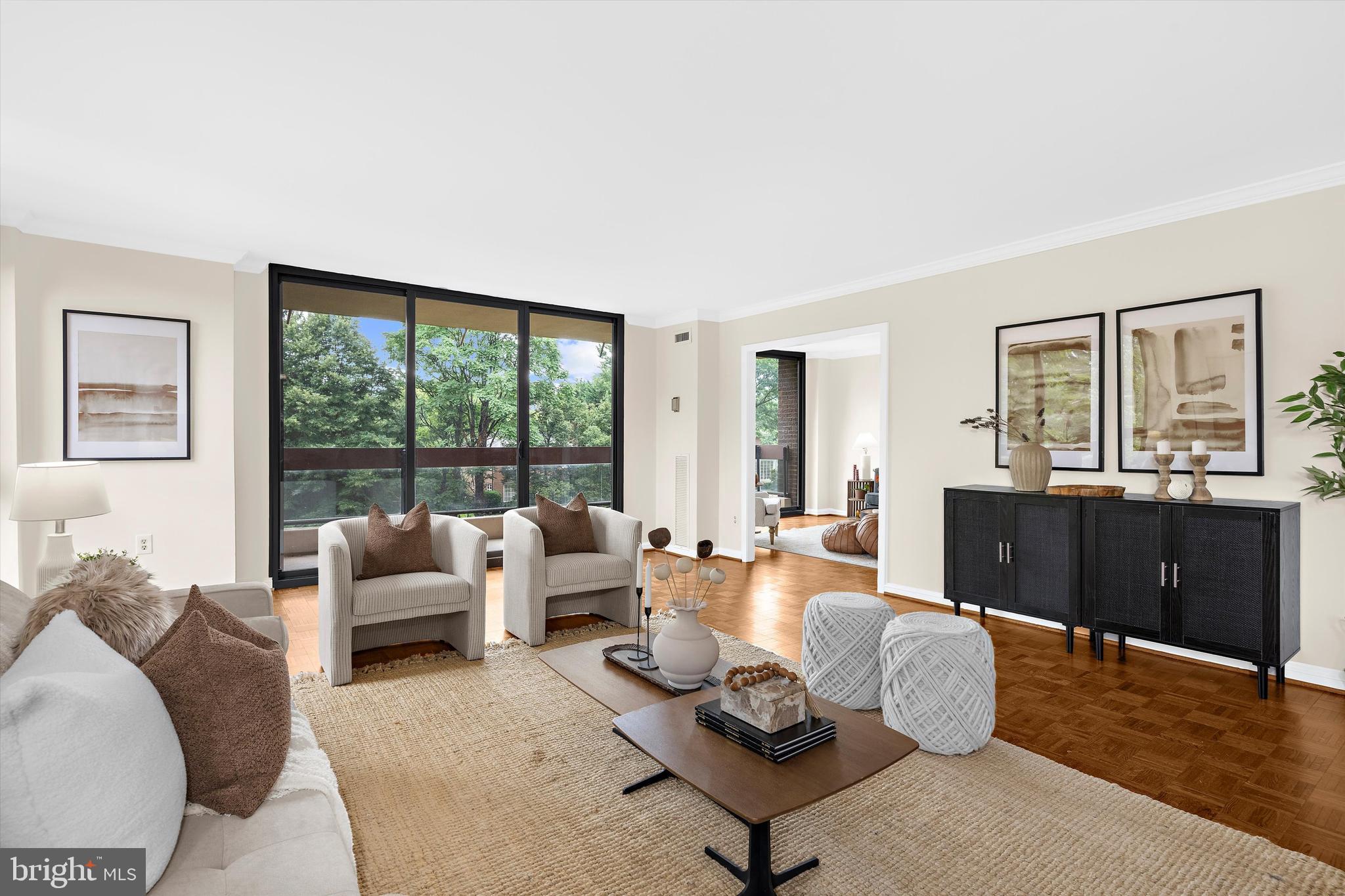 WINTHROP HOUSE - Residential