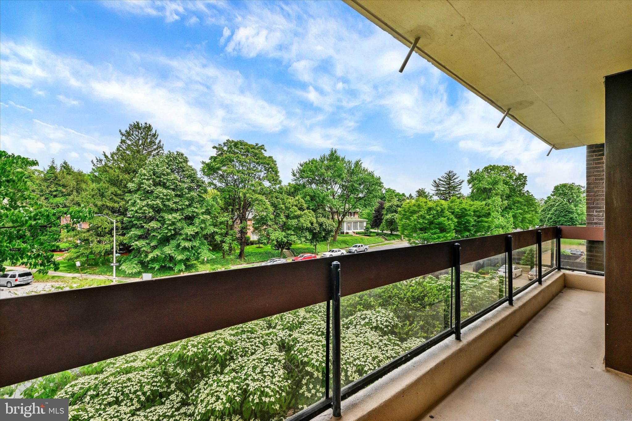 WINTHROP HOUSE - Residential