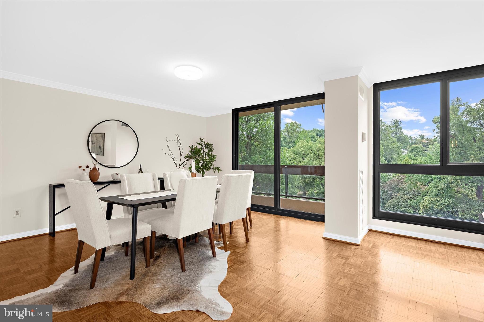 WINTHROP HOUSE - Residential