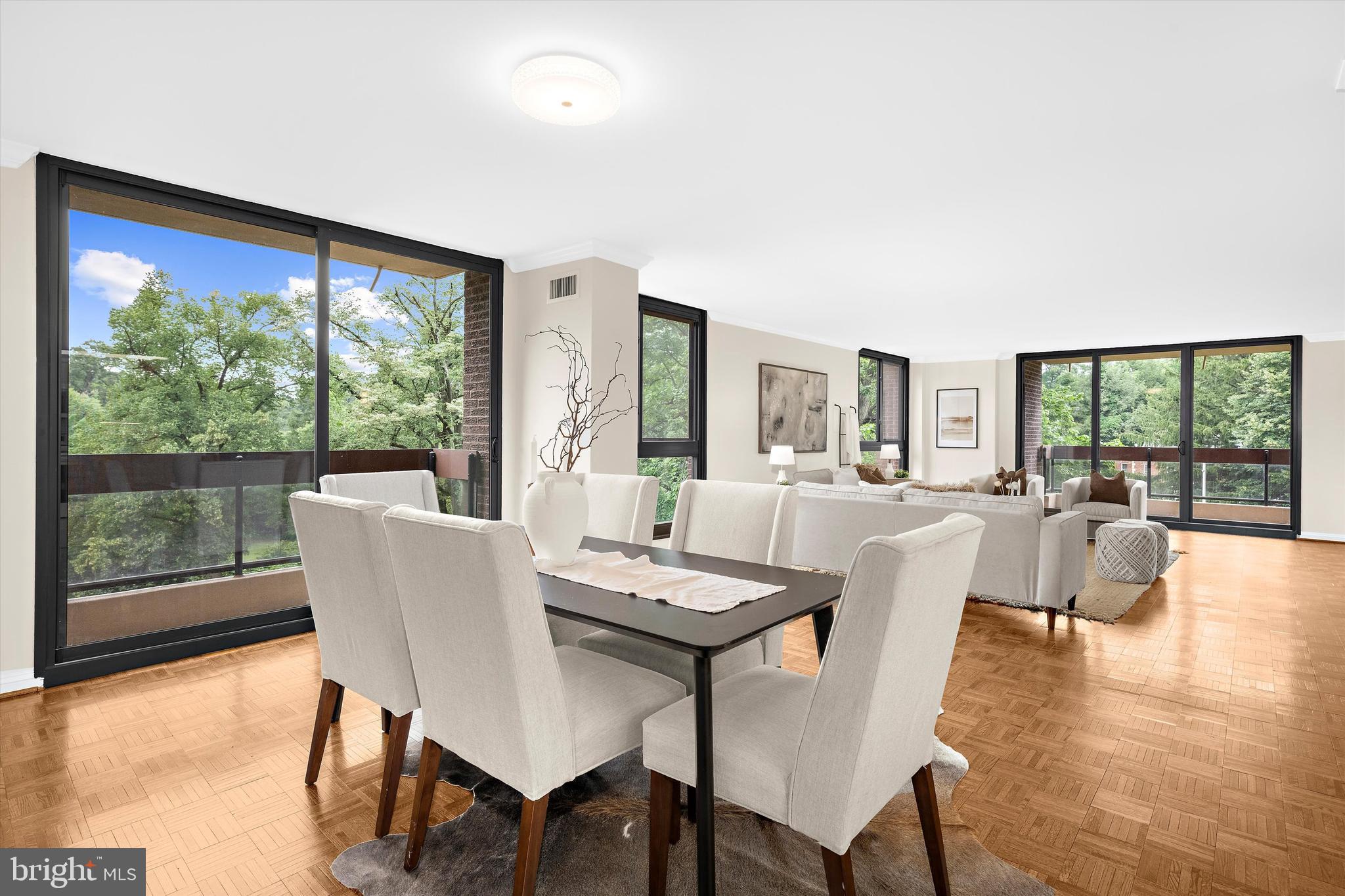 WINTHROP HOUSE - Residential