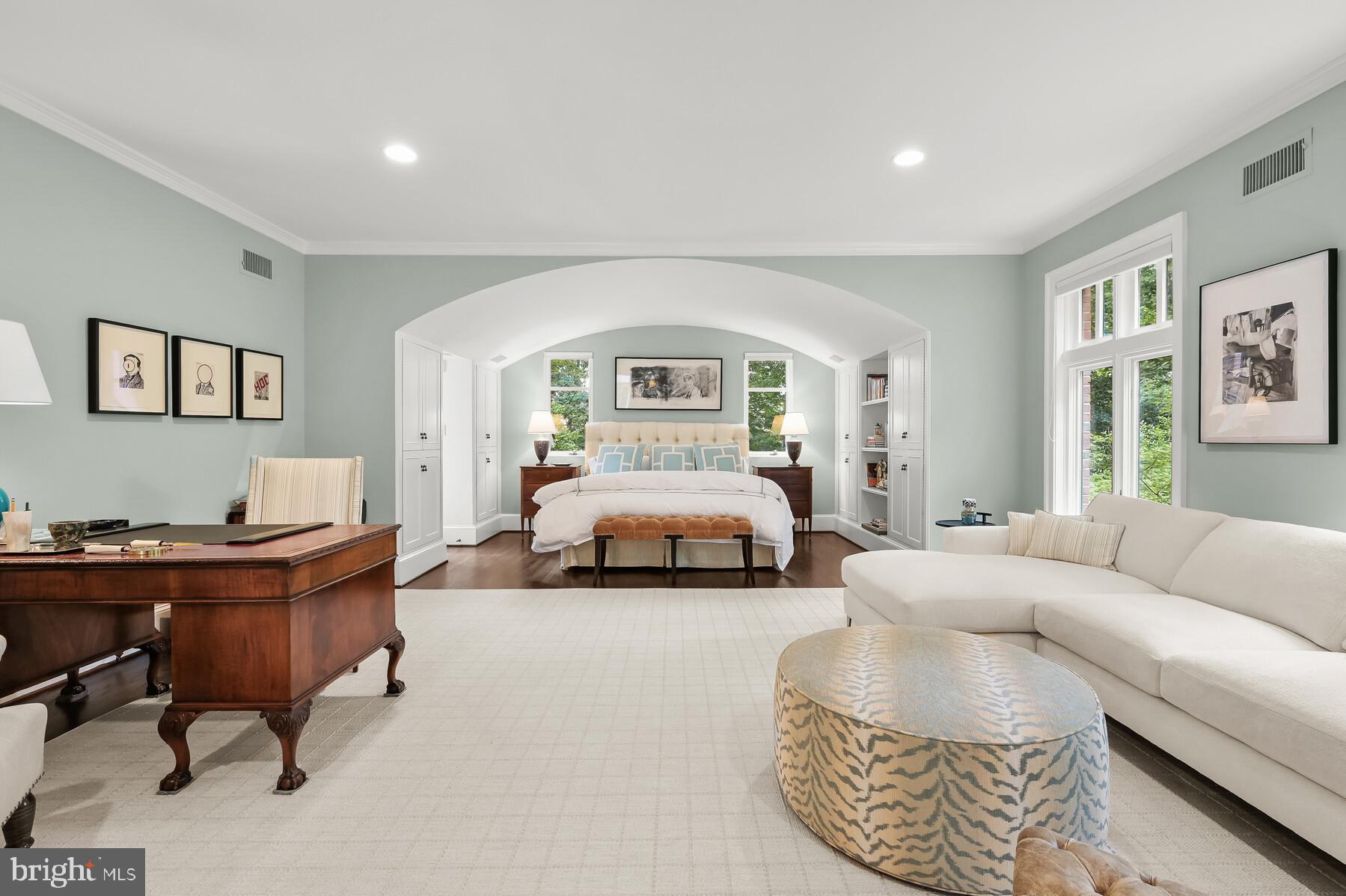 POTOMAC VILLAGE - Residential