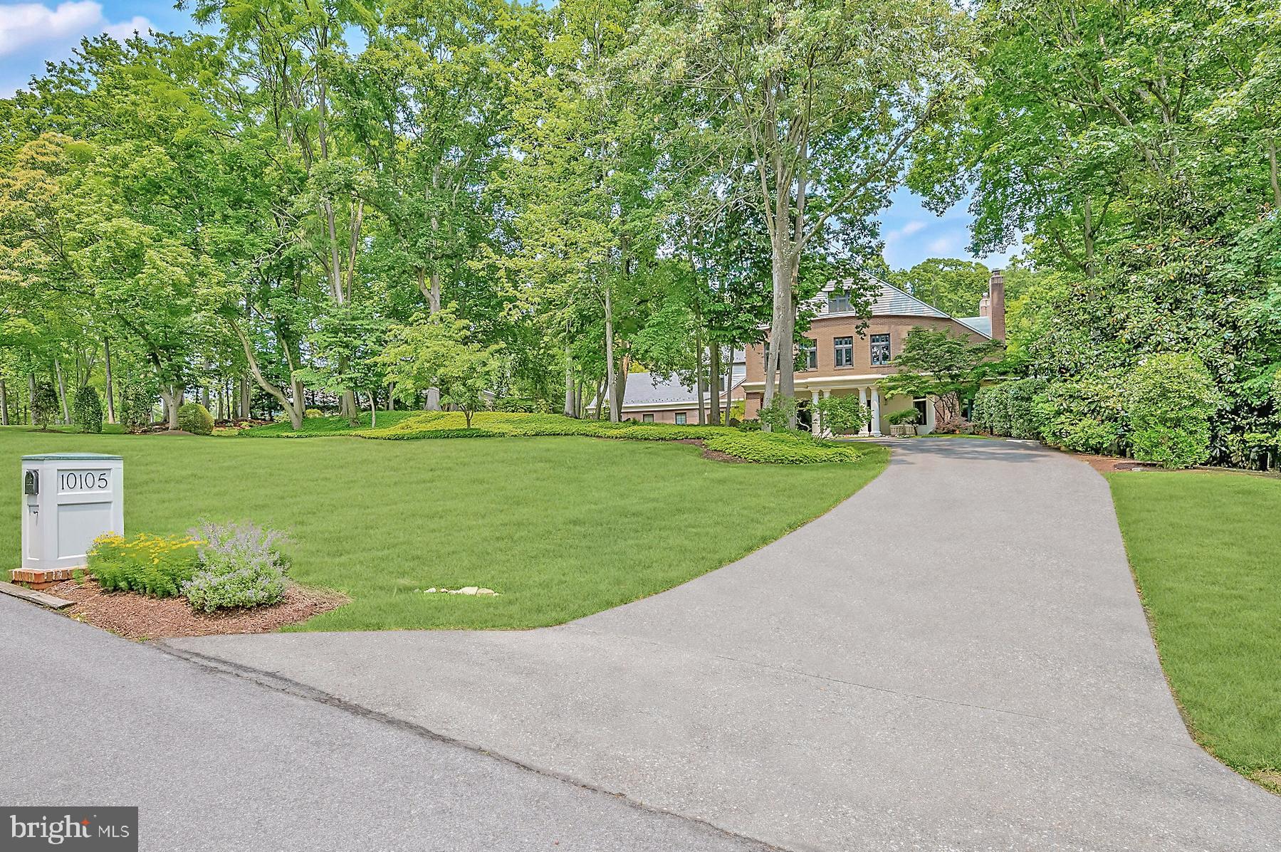 POTOMAC VILLAGE - Residential