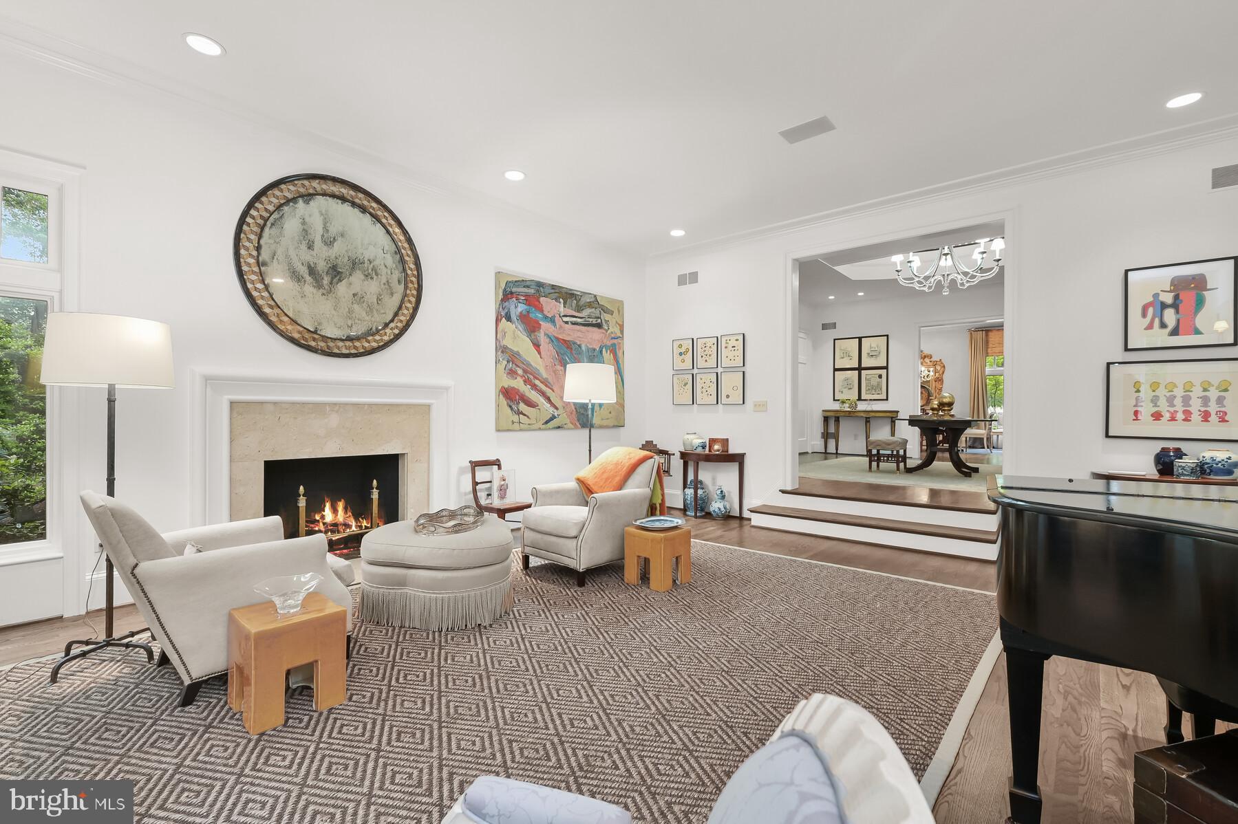 POTOMAC VILLAGE - Residential