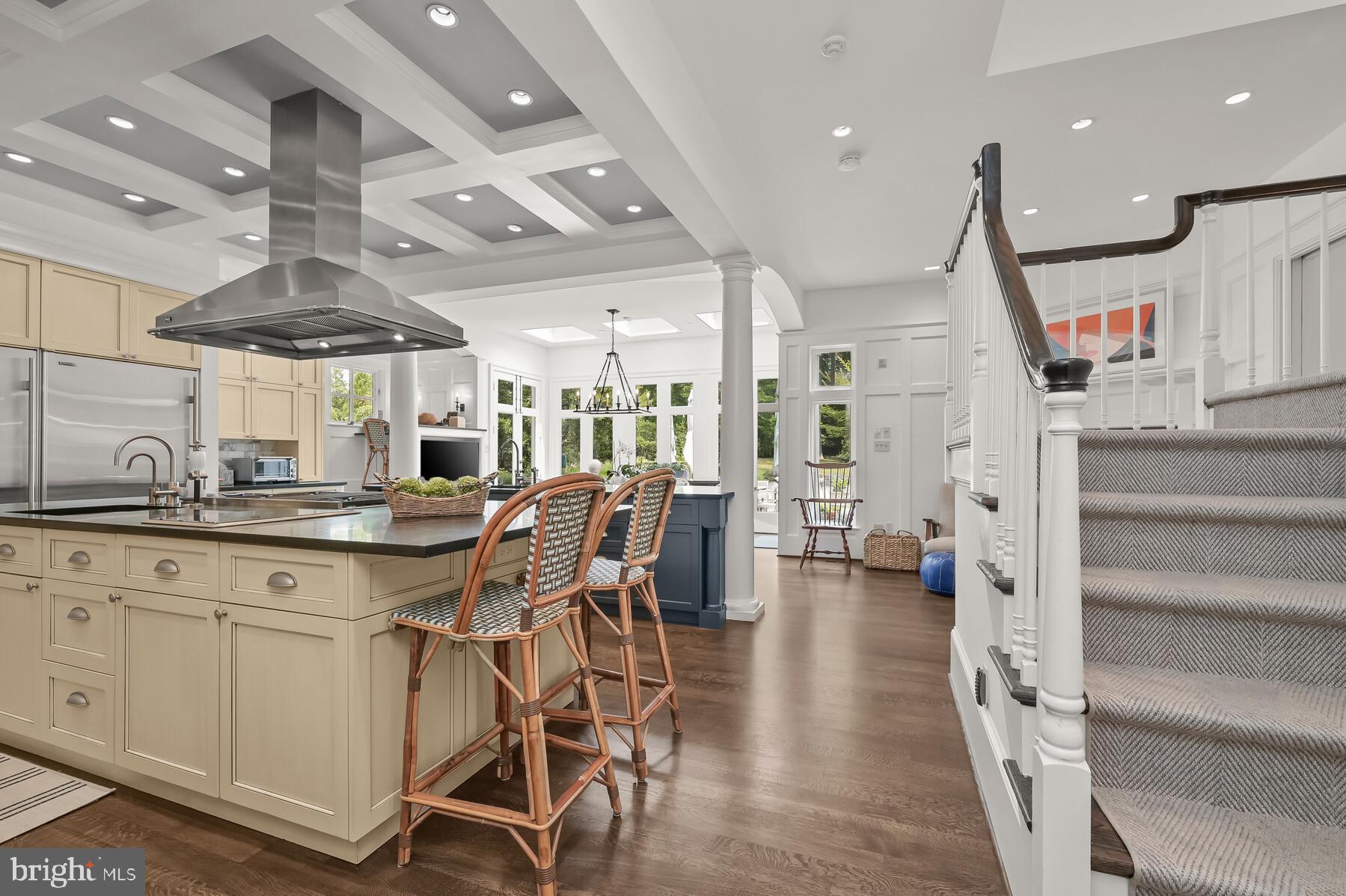 POTOMAC VILLAGE - Residential