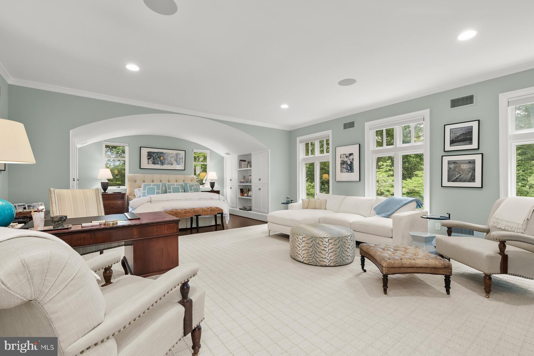 POTOMAC VILLAGE - Residential