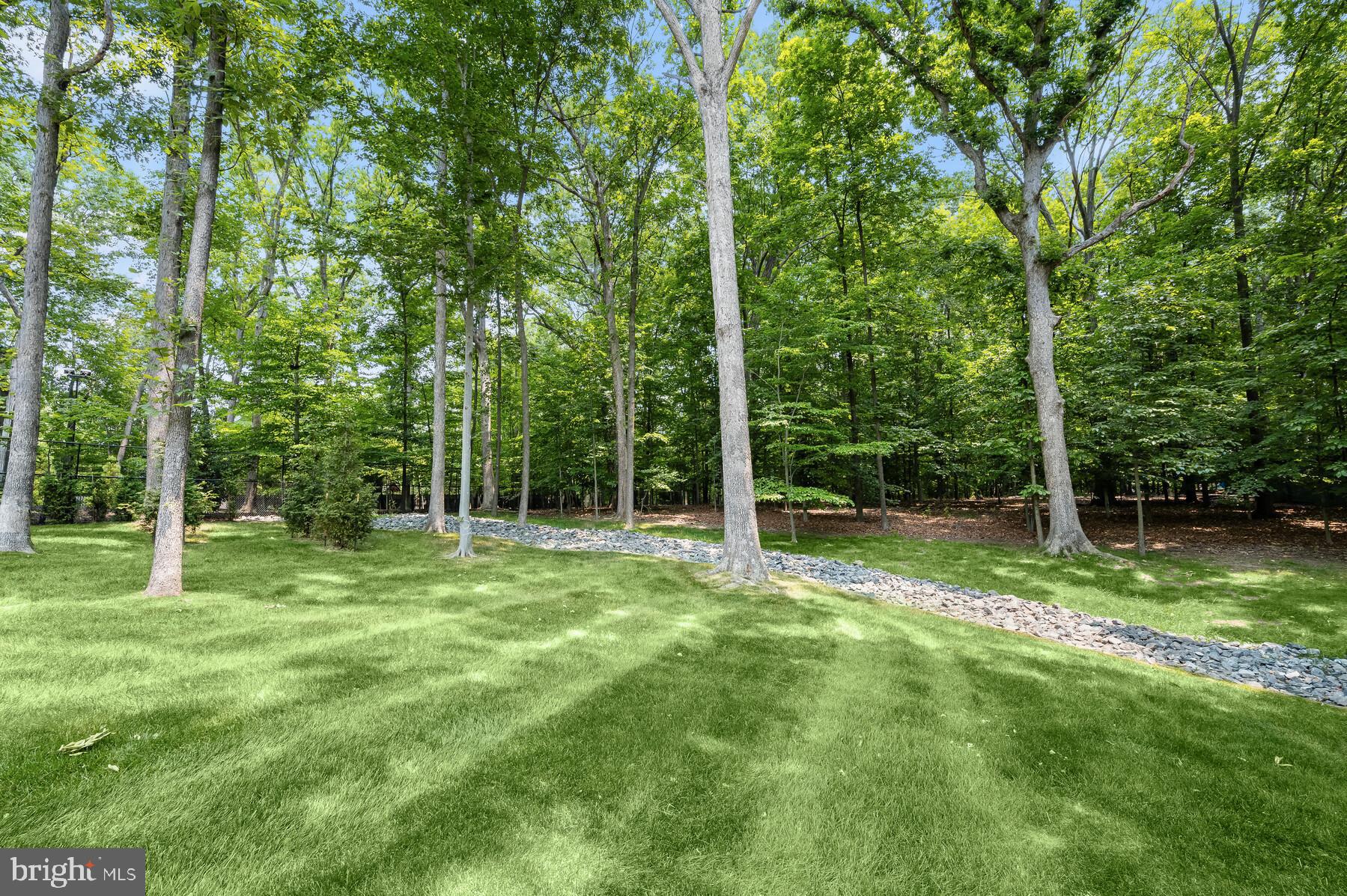 POTOMAC VILLAGE - Residential