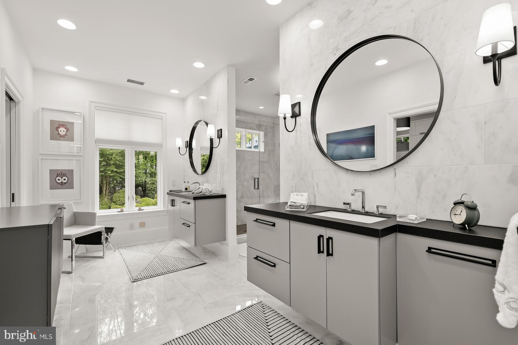 POTOMAC VILLAGE - Residential