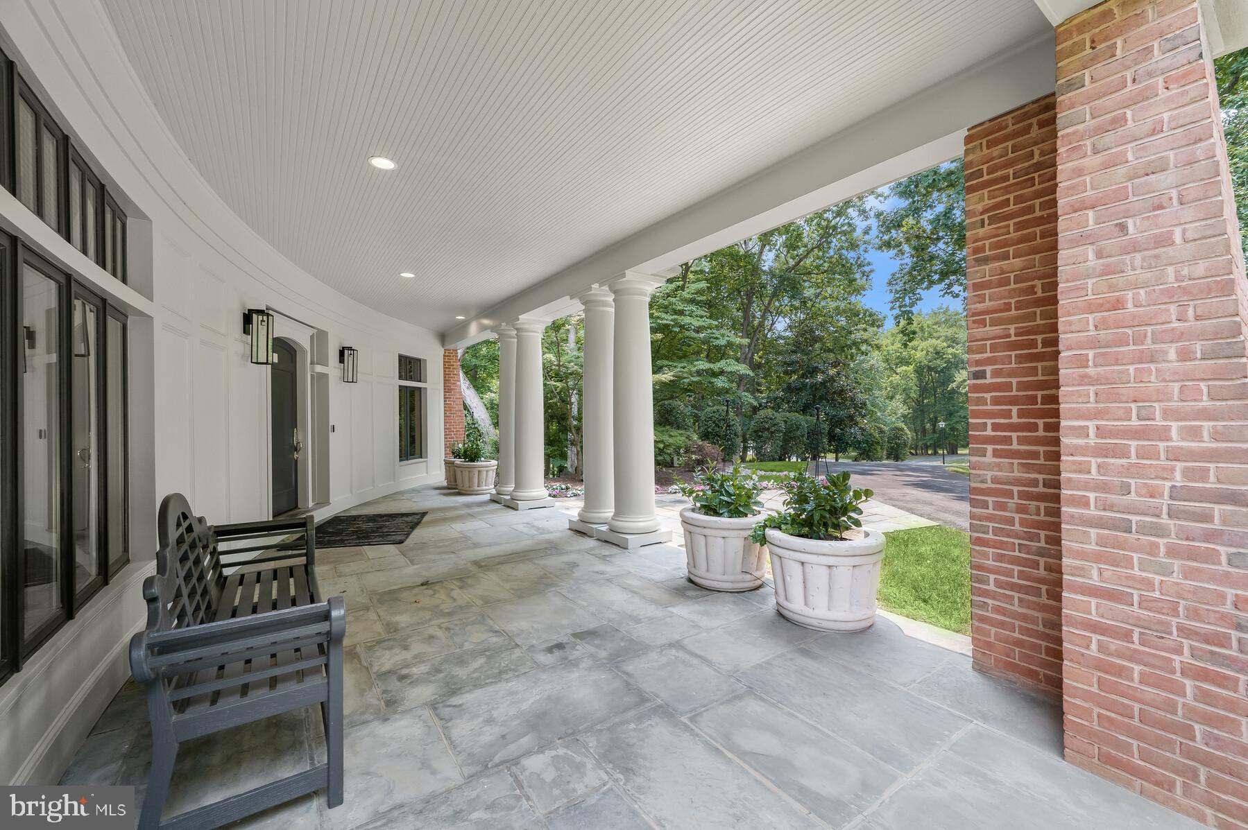 POTOMAC VILLAGE - Residential