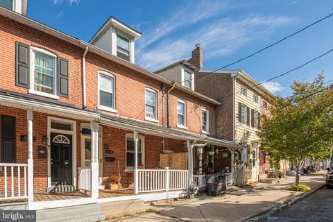 317 HALL STREET PHOENIXVILLE PA 19460