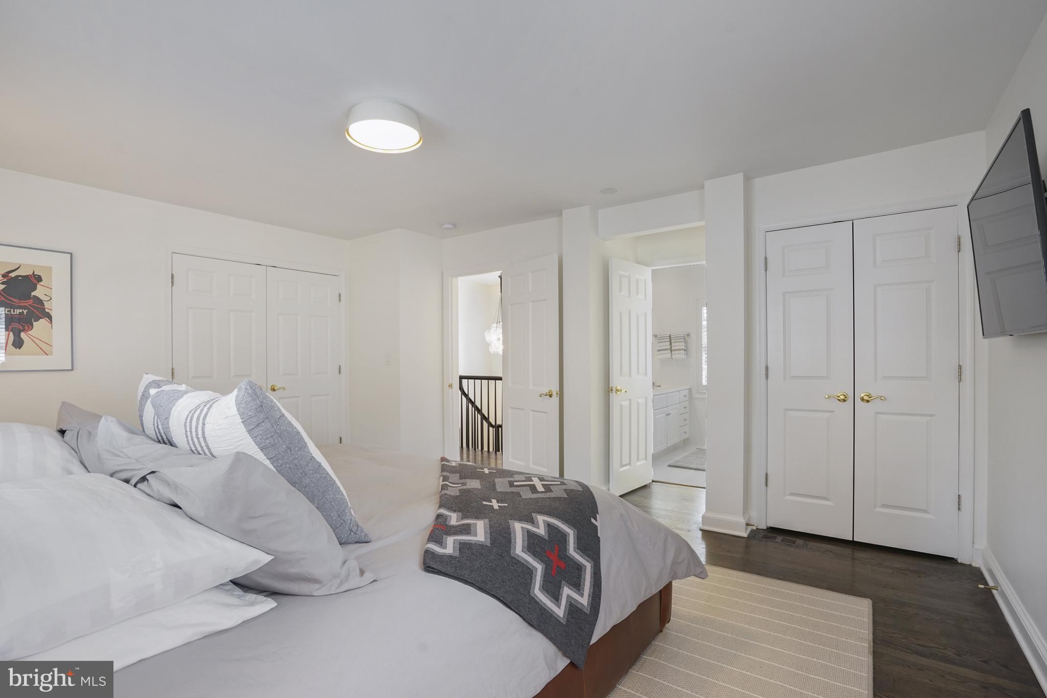 WESTMORELAND HILLS - Residential