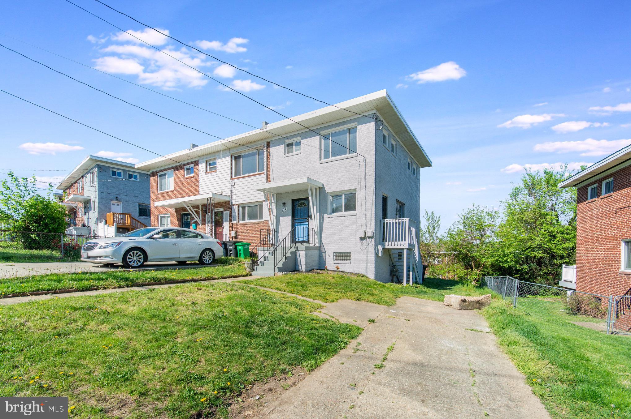 GLASSMANOR - Residential