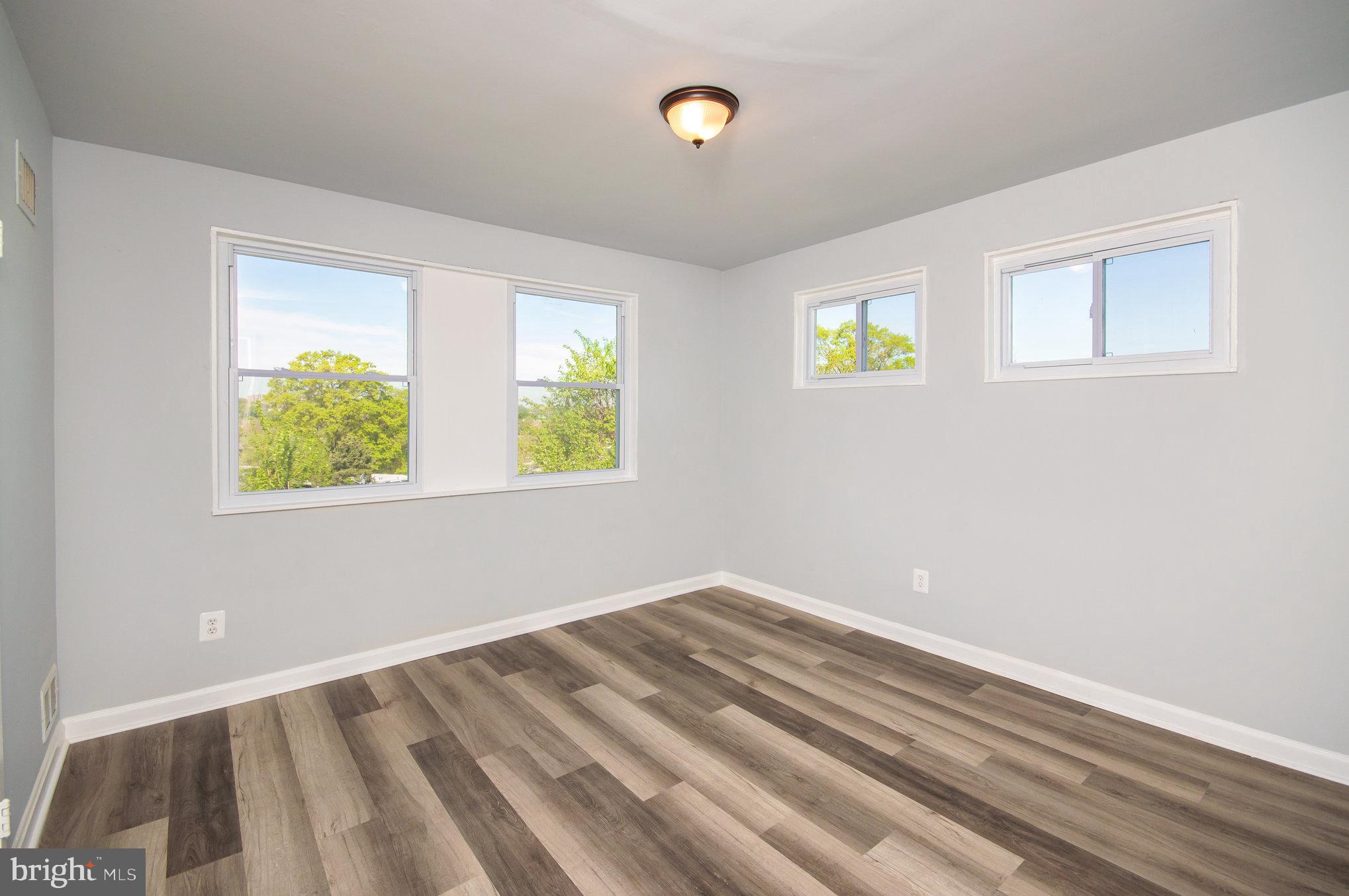 GLASSMANOR - Residential