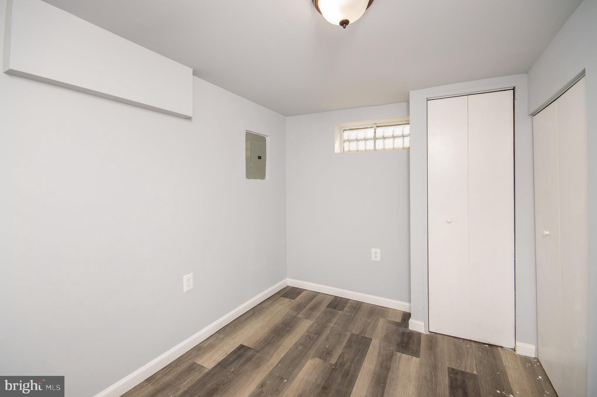 GLASSMANOR - Residential