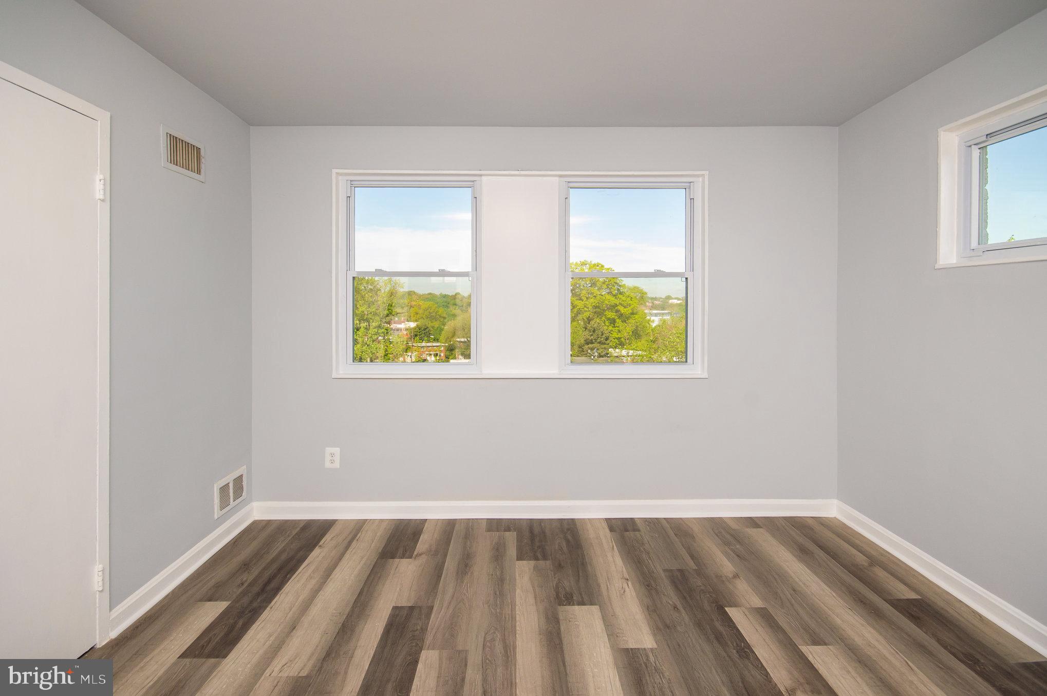 GLASSMANOR - Residential